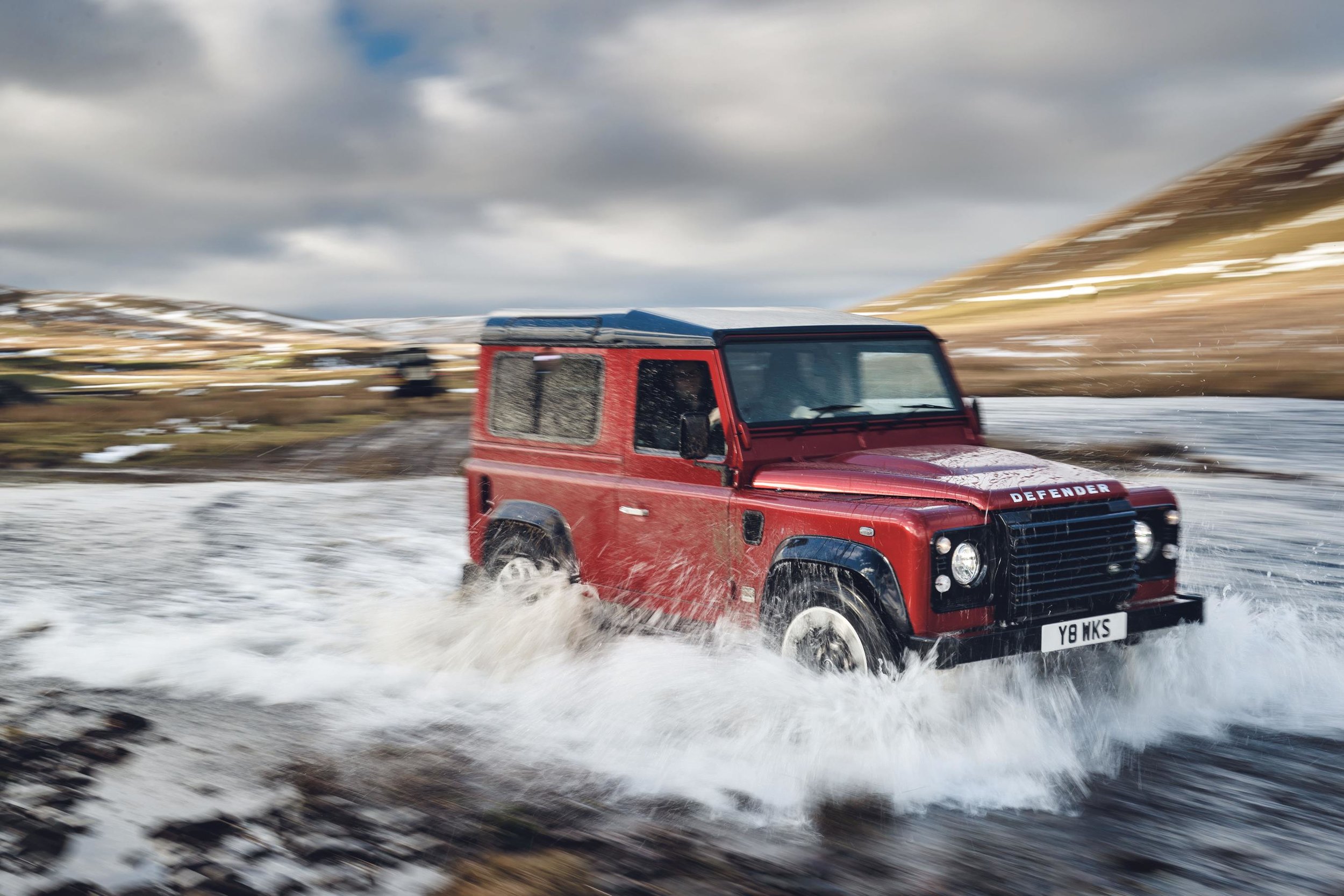 Classic_Defender_WorksV8_170118_01.jpg