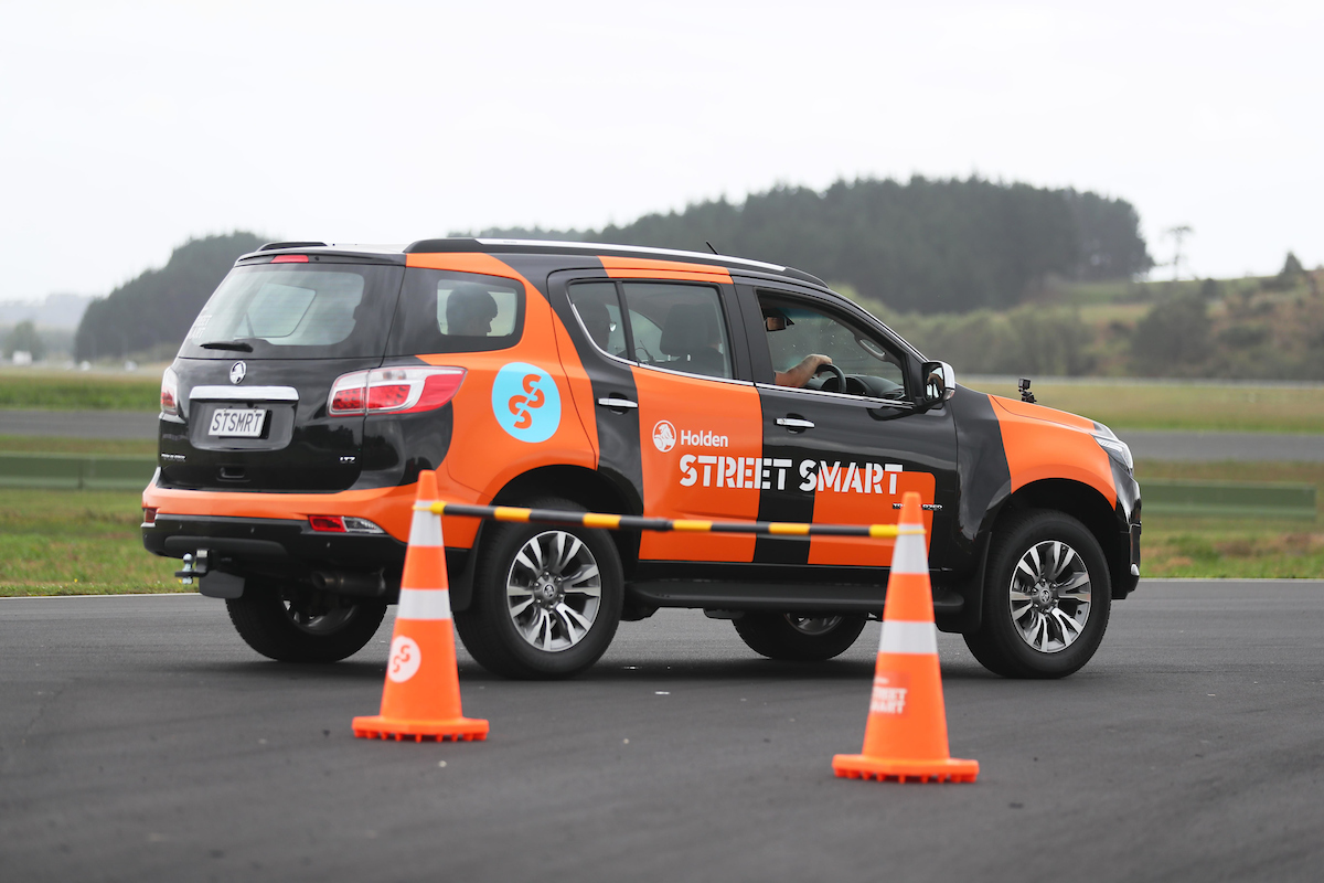 Holdsmart010218_020.jpg