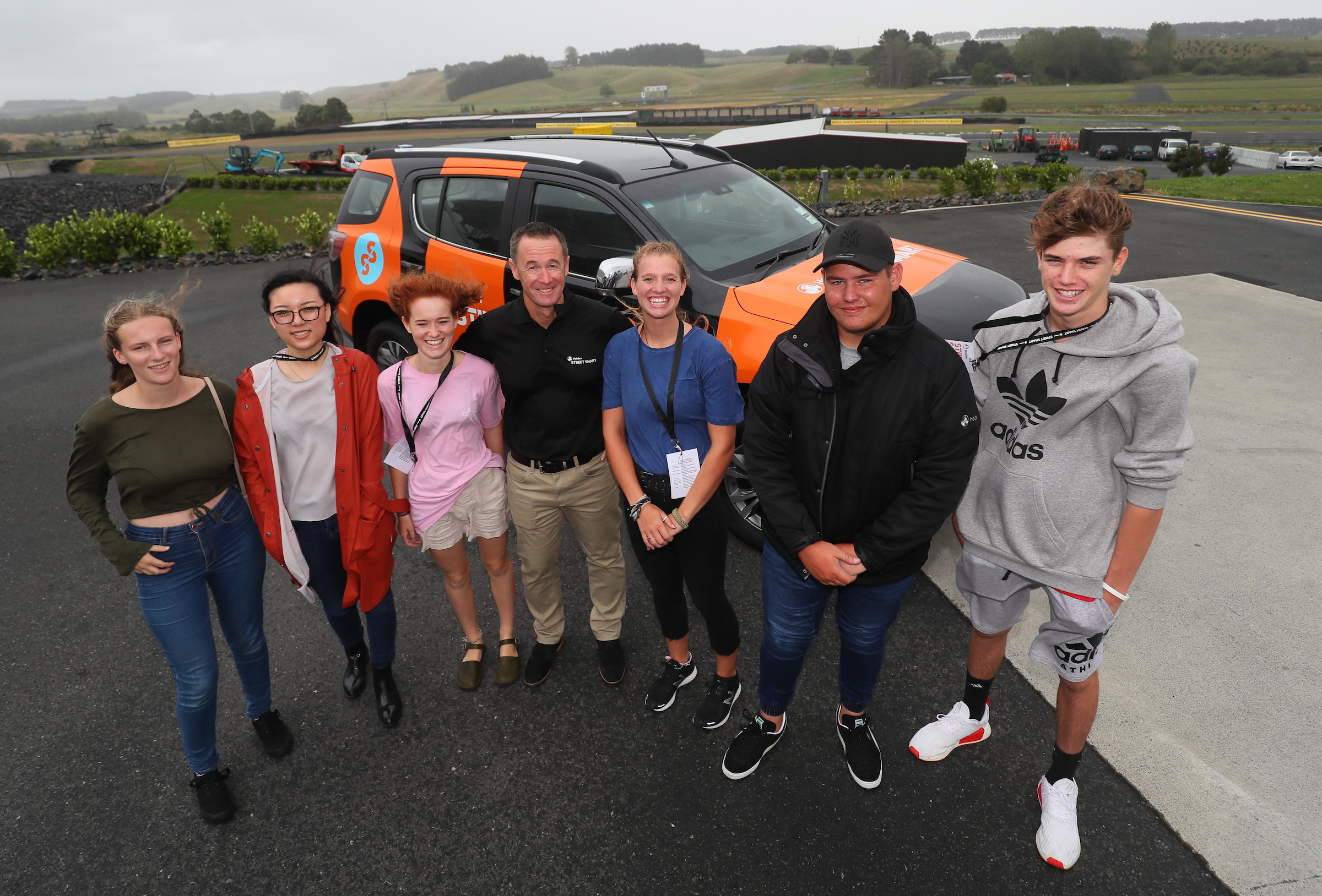 Greg Murphy with Holden Street Smart participants.jpg