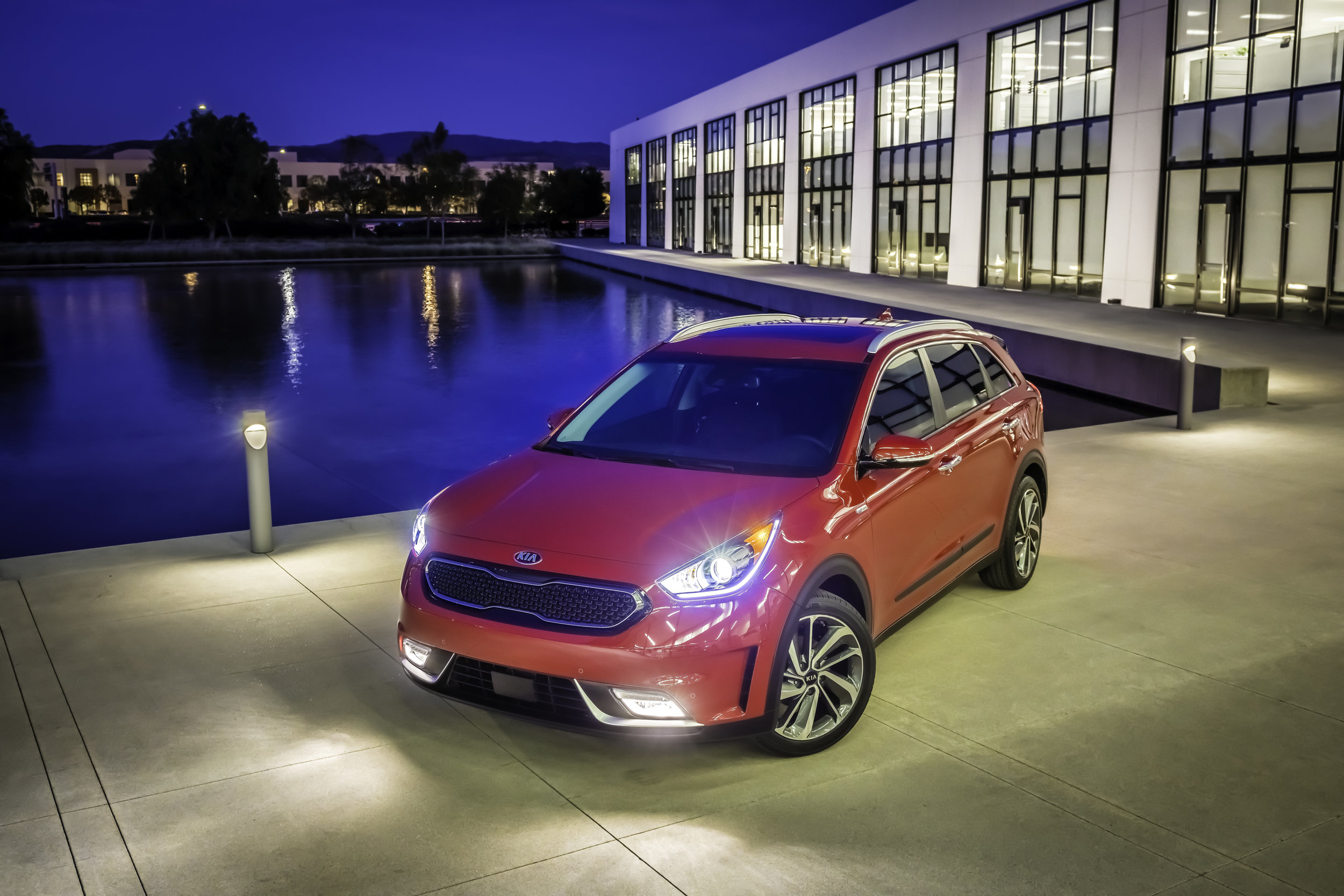 2018 Kia Niro HEV Limited..4.jpg
