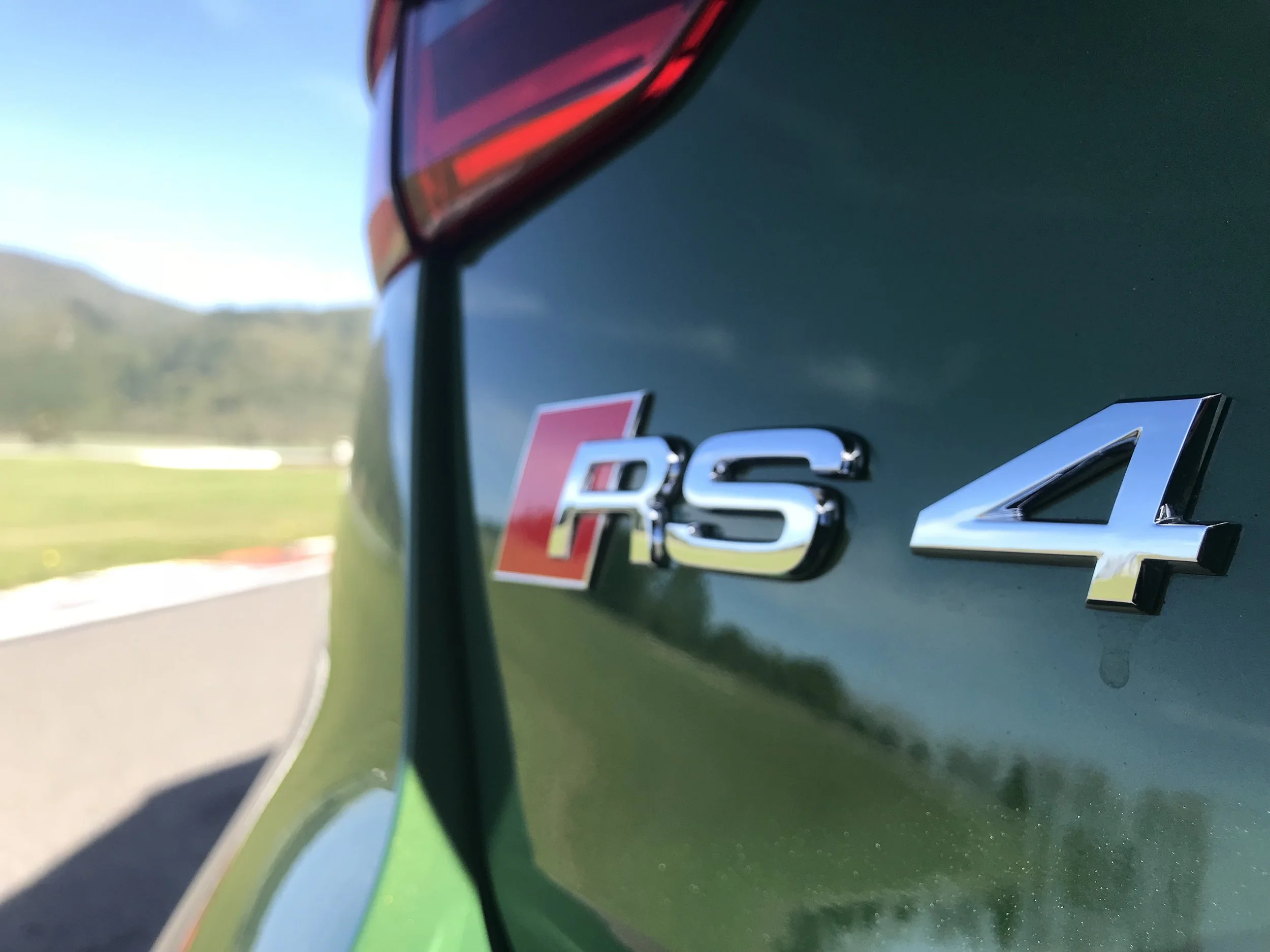  Audi RS4 Avant: Family wild child going strong