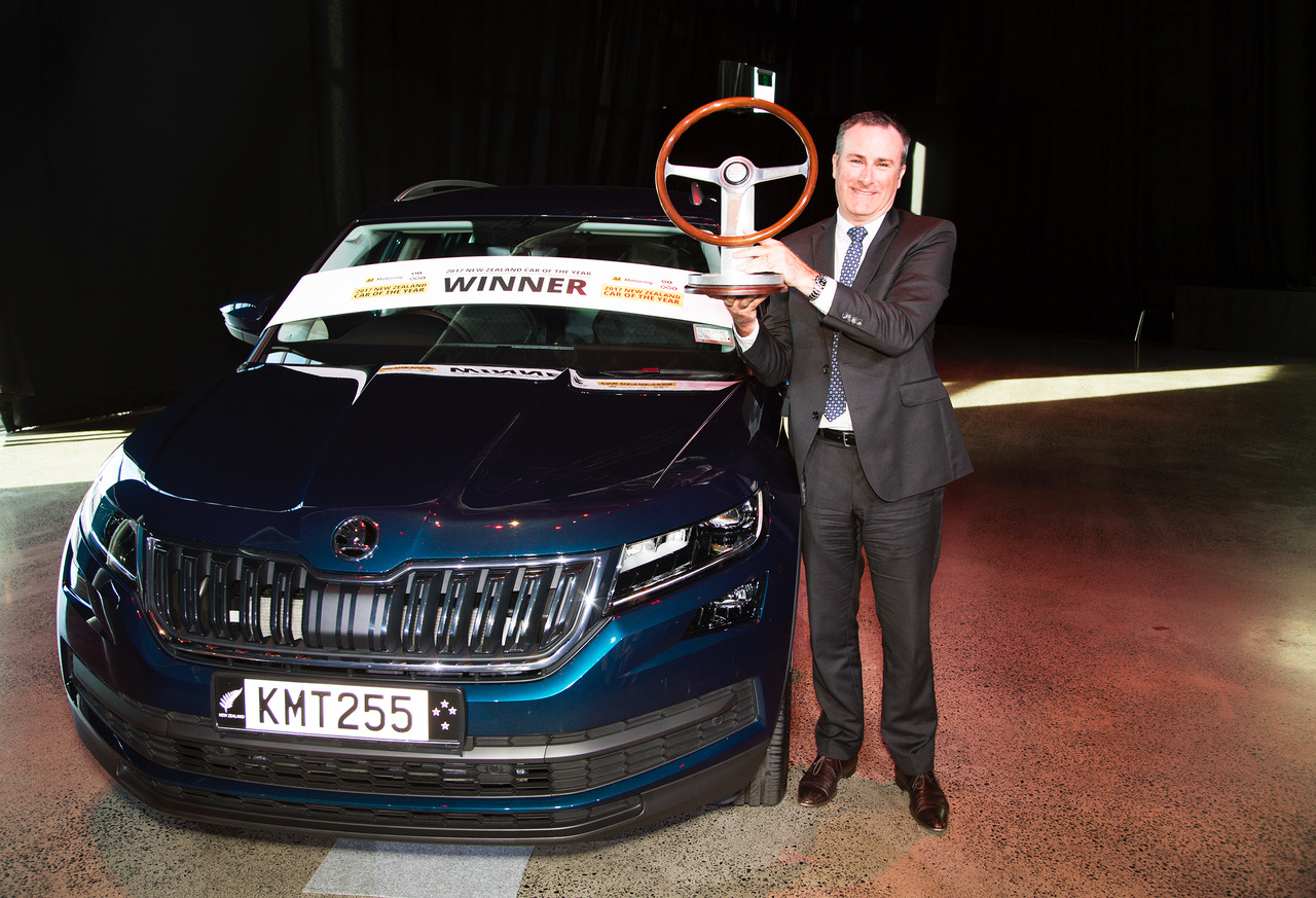 Skoda General Manager Greg Leet celebrates the Kodiaq’s 2017 Car of the ....jpeg