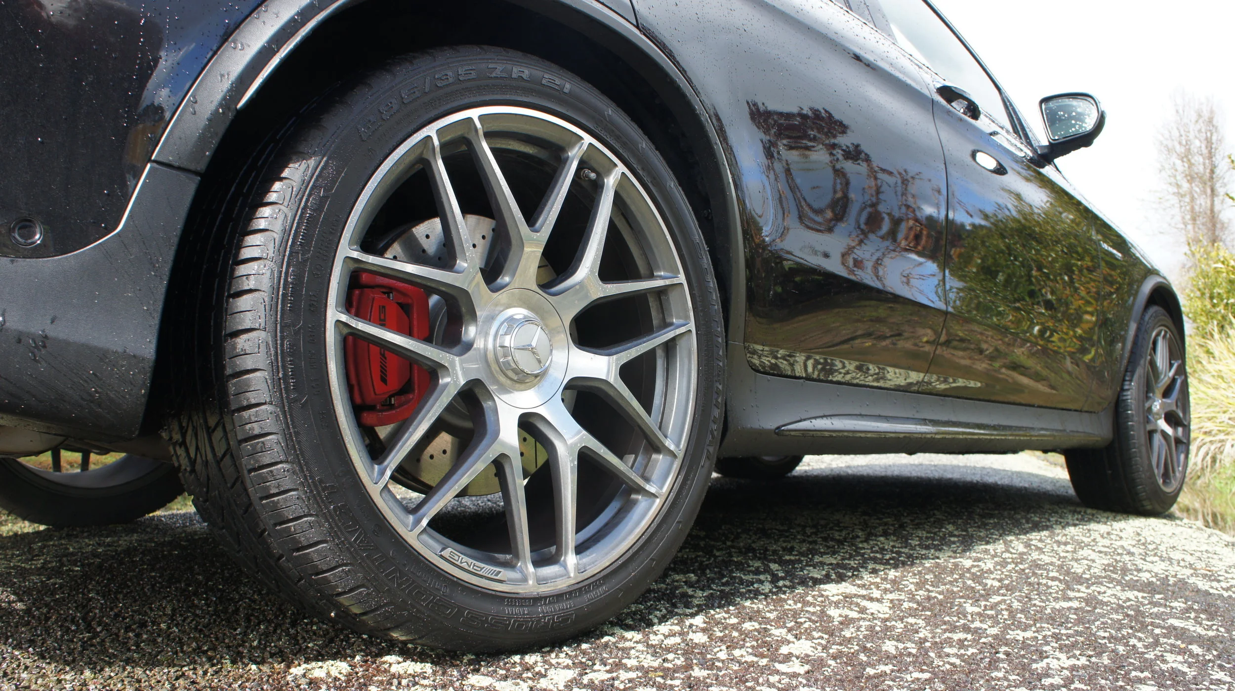 Mercedes AMG GLC 63 S: Best hang on tight