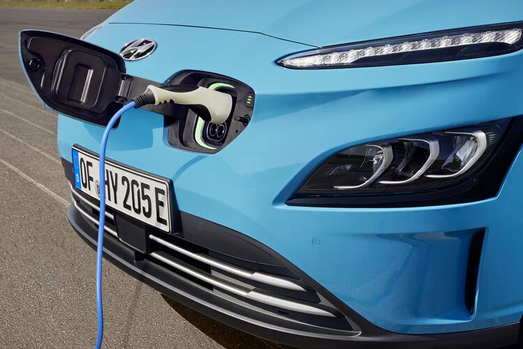 Updated Kona EV steers clear of battery glitch