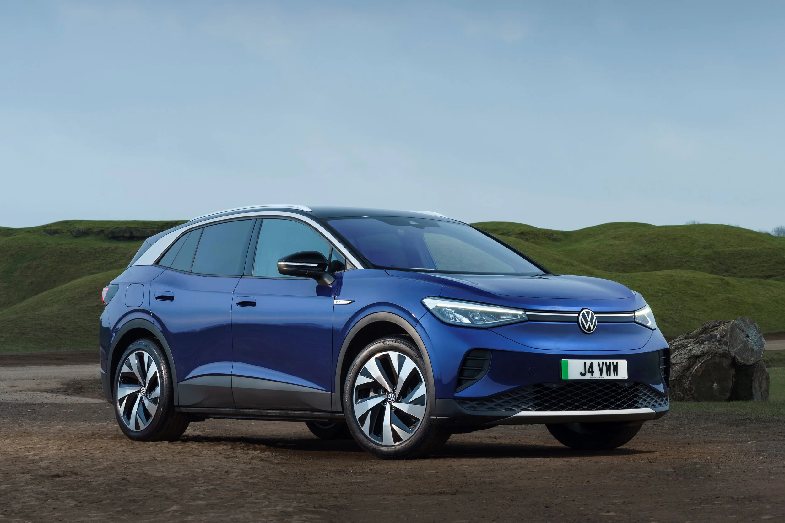 $8k EV incentive inspires new vehicle distributors