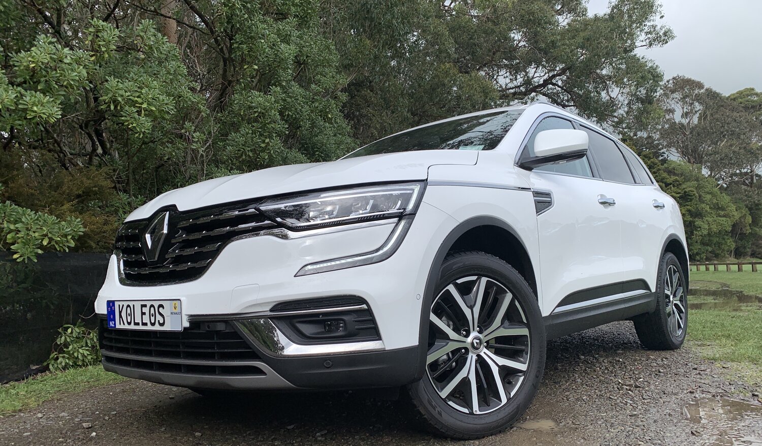 Renault Koleos review: The 2020 SUV you probably forgot about. Comes w/  Apple CarPlay + Android Auto 