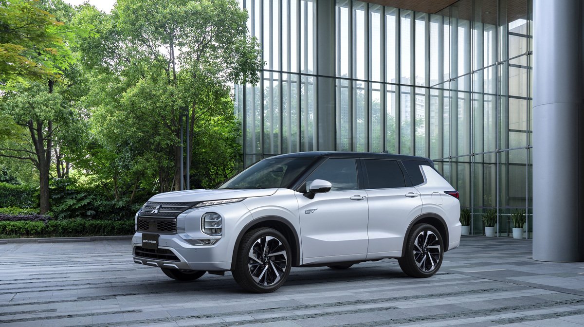 Power up for 2022 Outlander PHEV