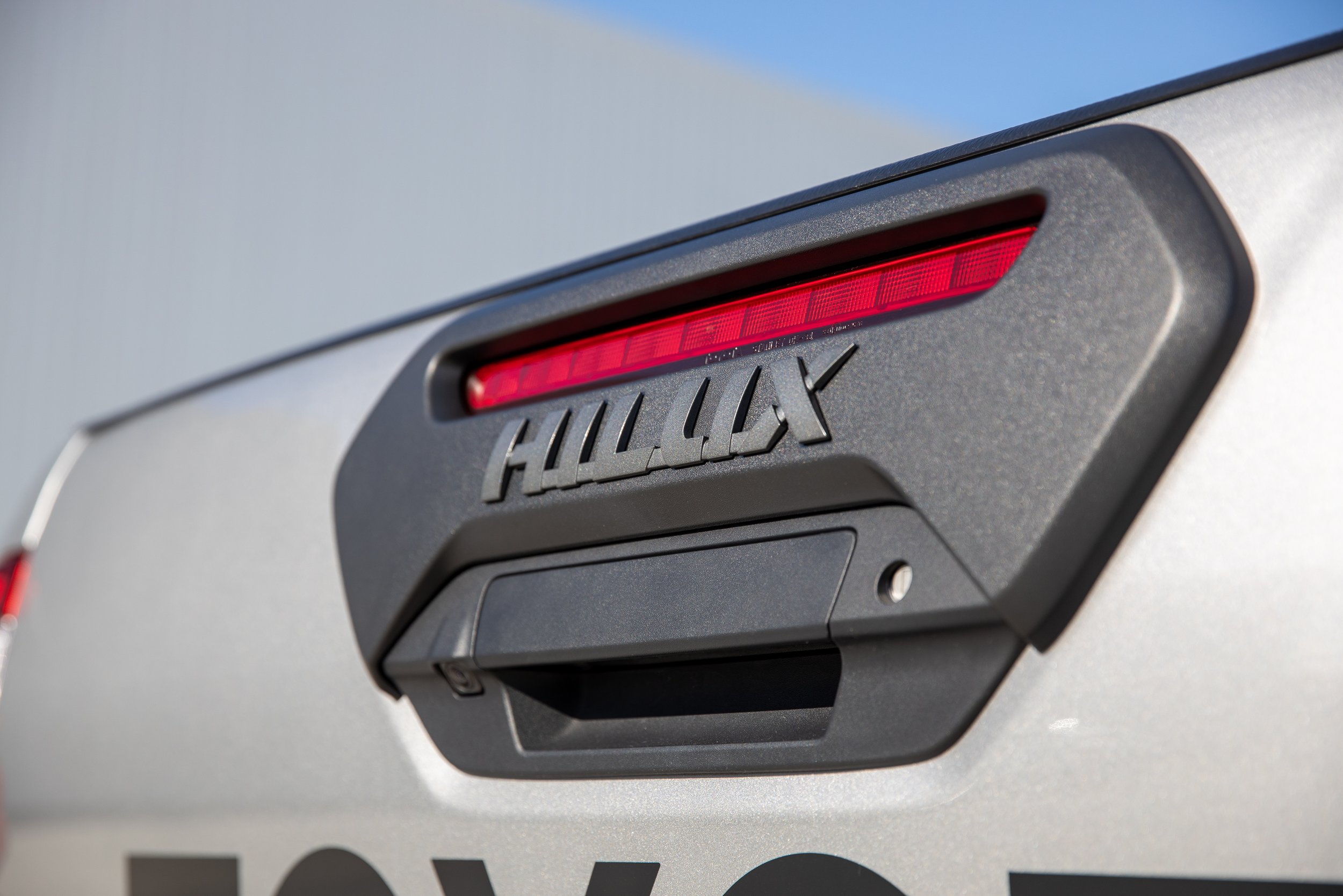 Plate loss risk for Hilux