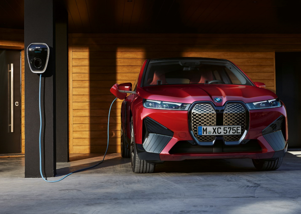 Wallbox included with BMW electrics