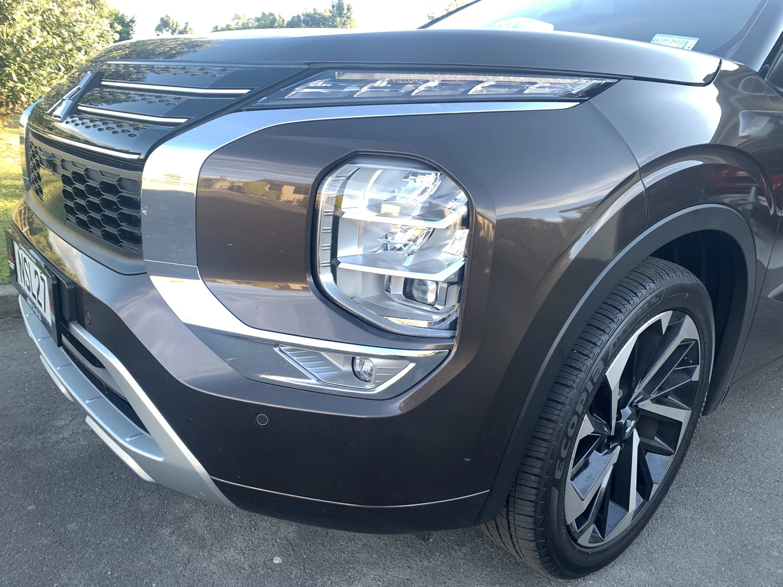 Mitsubishi Outlander VRX second review: When schmooze hits the rough