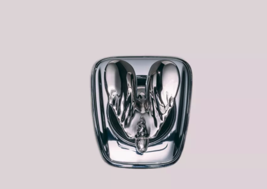 Rolls-Royce figure goes aero
