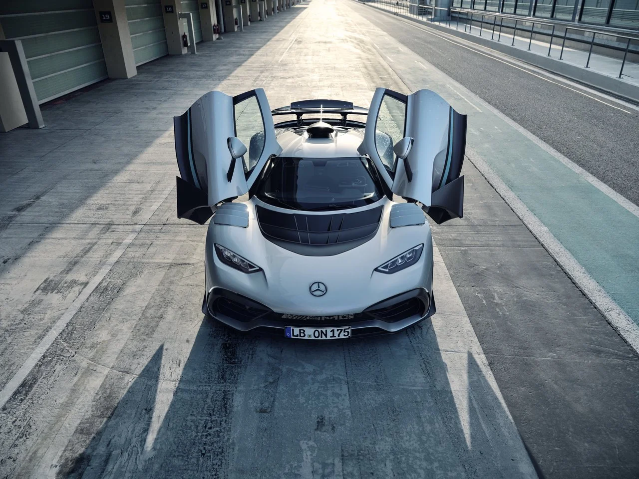 AMG One brings F1 flavour and 792kW wallop!