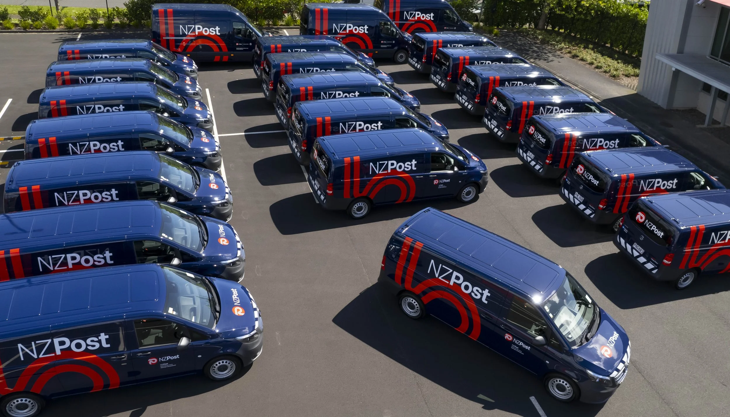 E-Vito mail delivery under way