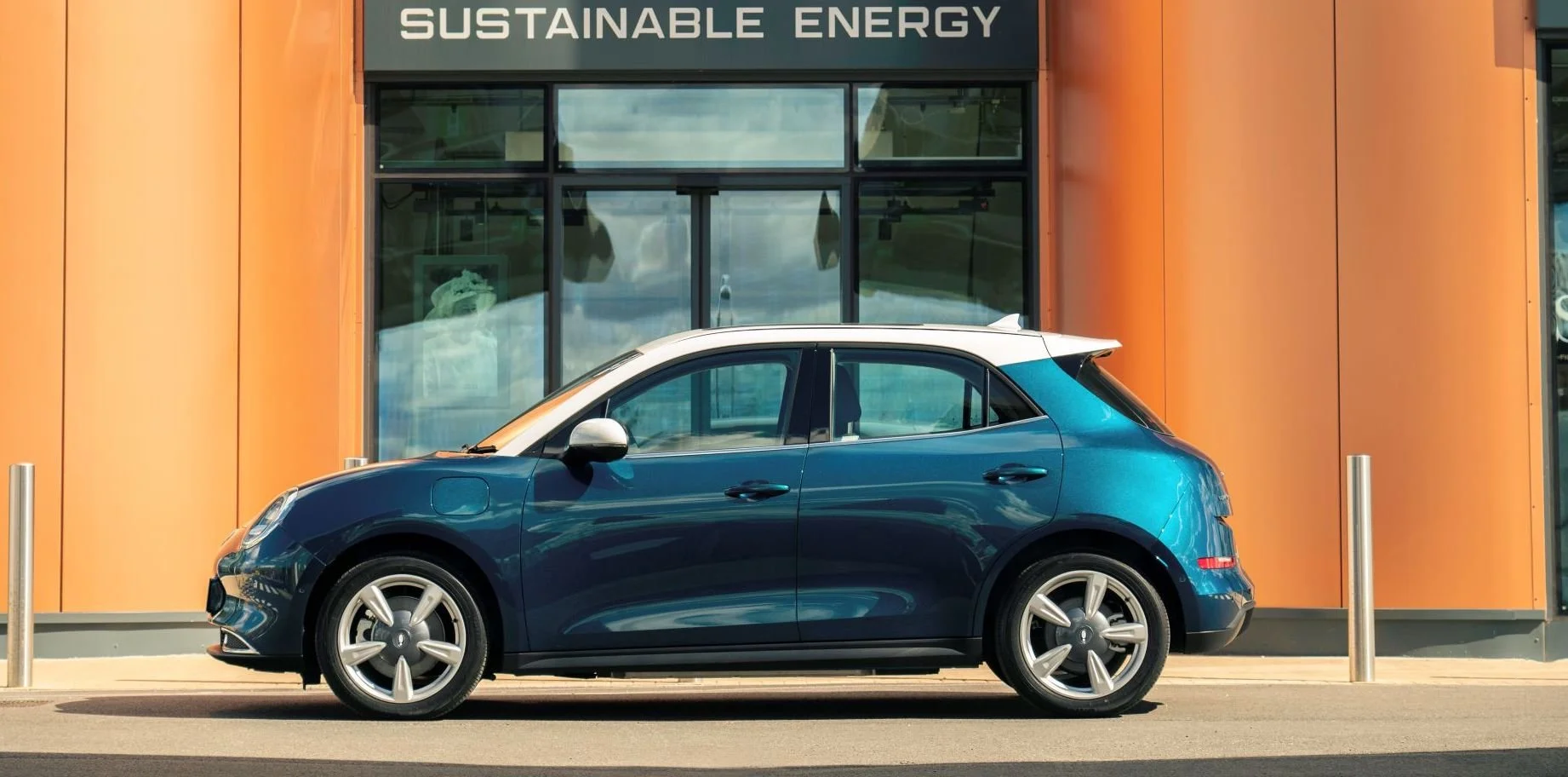 Ora lands in budget battery zone