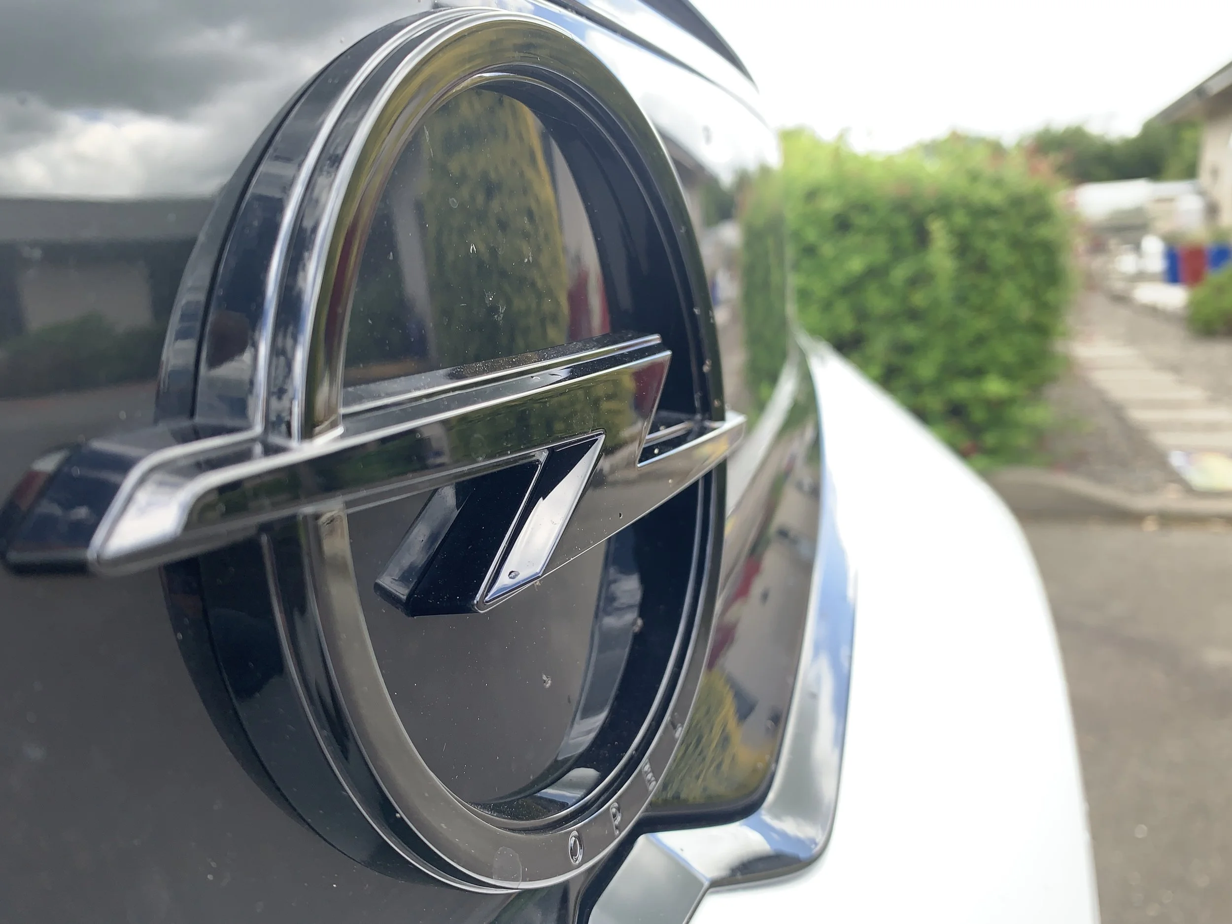 Opel Mokka SRi petrol / Mokka-E electric road test review: Tastier French dressing   