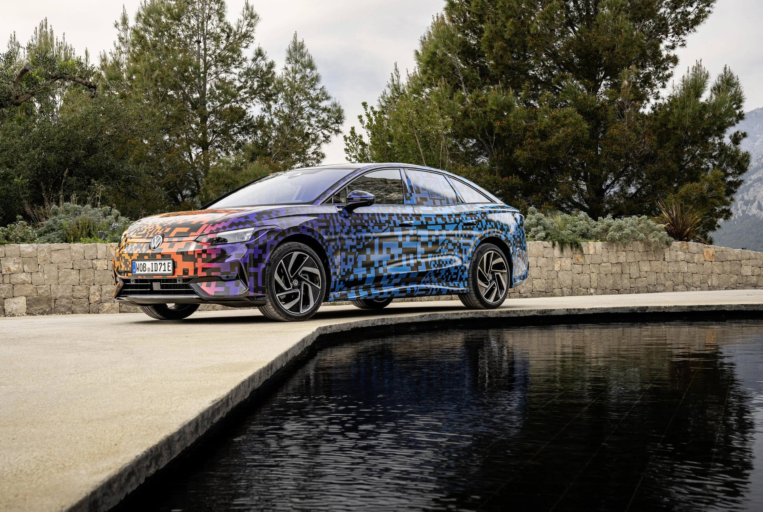 Magnificent 7: VW’s slippery electric sedan shown