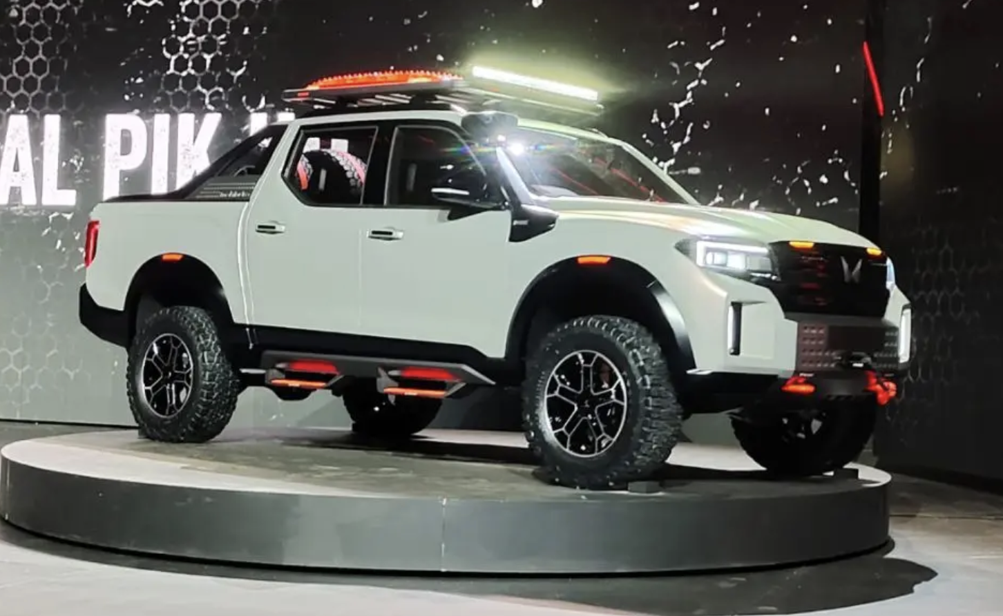 NZ-bound Mahindra ute, electric off-roader shown