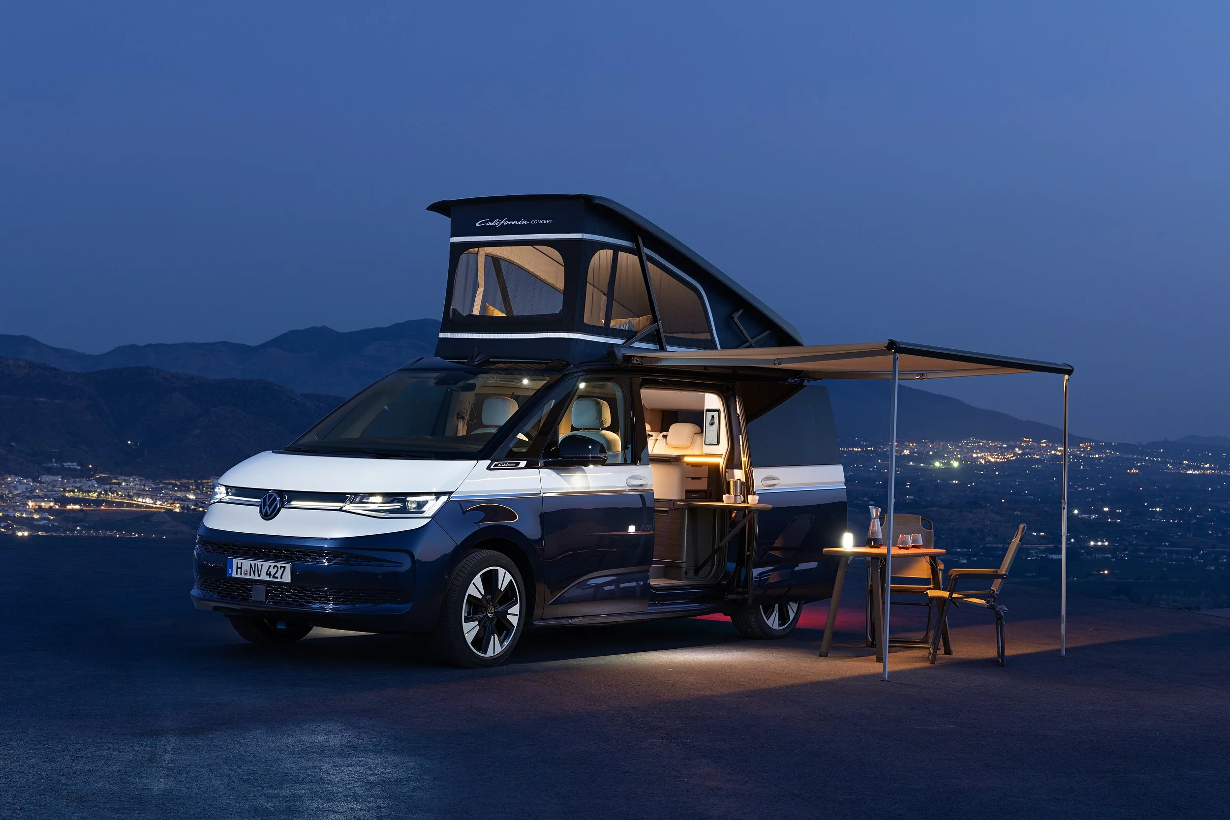 Vans, Amarok with a camping plan 