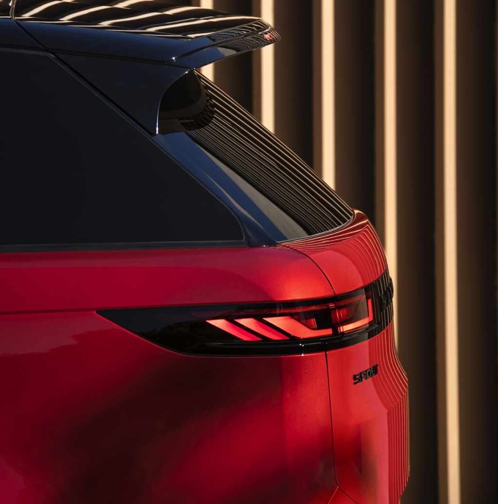 Posh, less spice: New entry level Rangie Sport coming