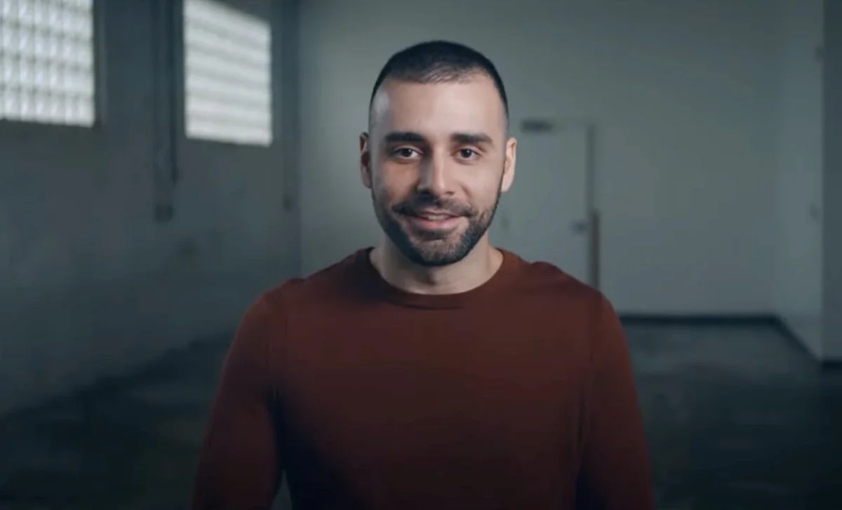 Podholic: Flipping Teslas to TikTok