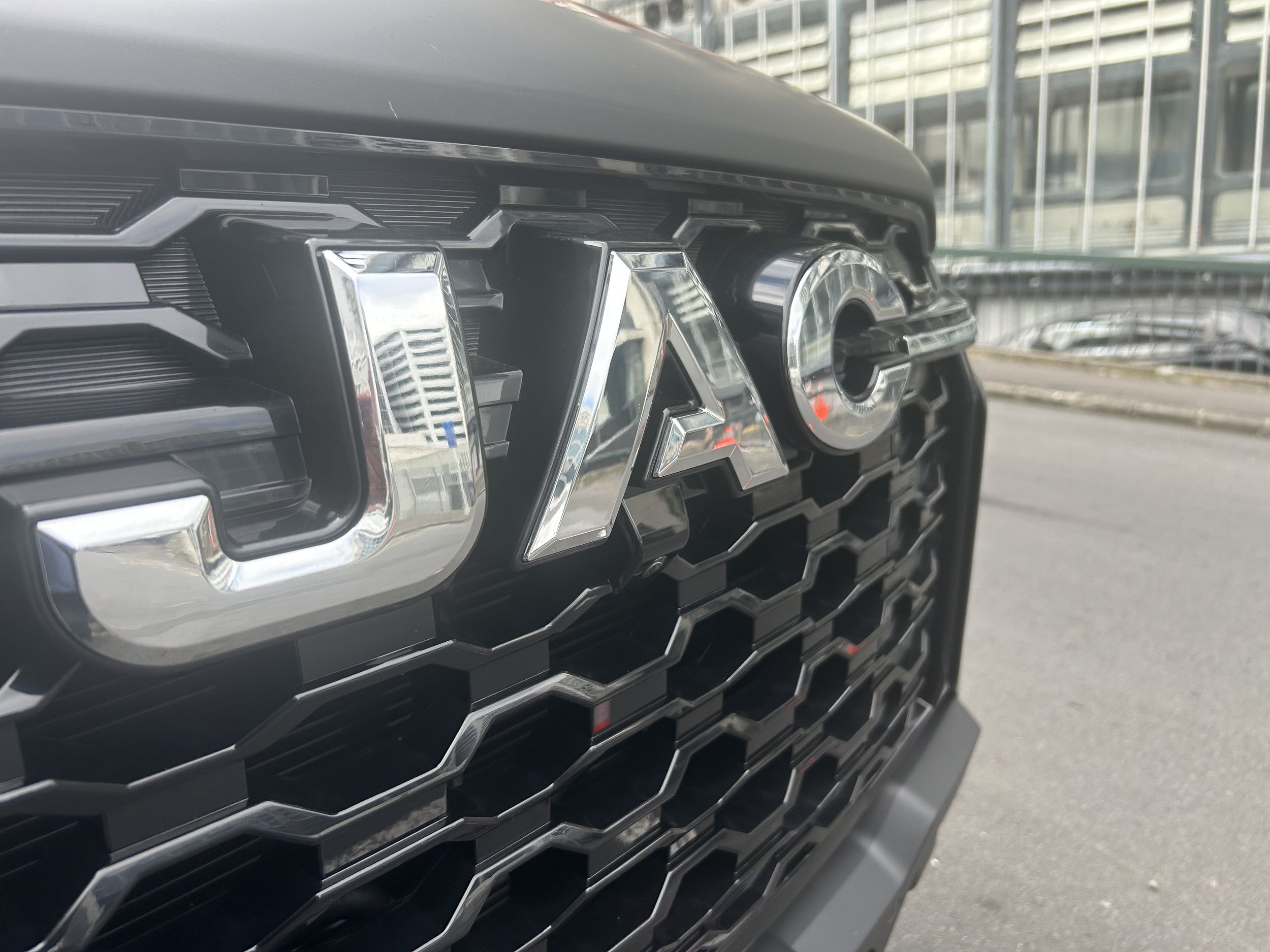 JAC T9 going big, treading cautiously