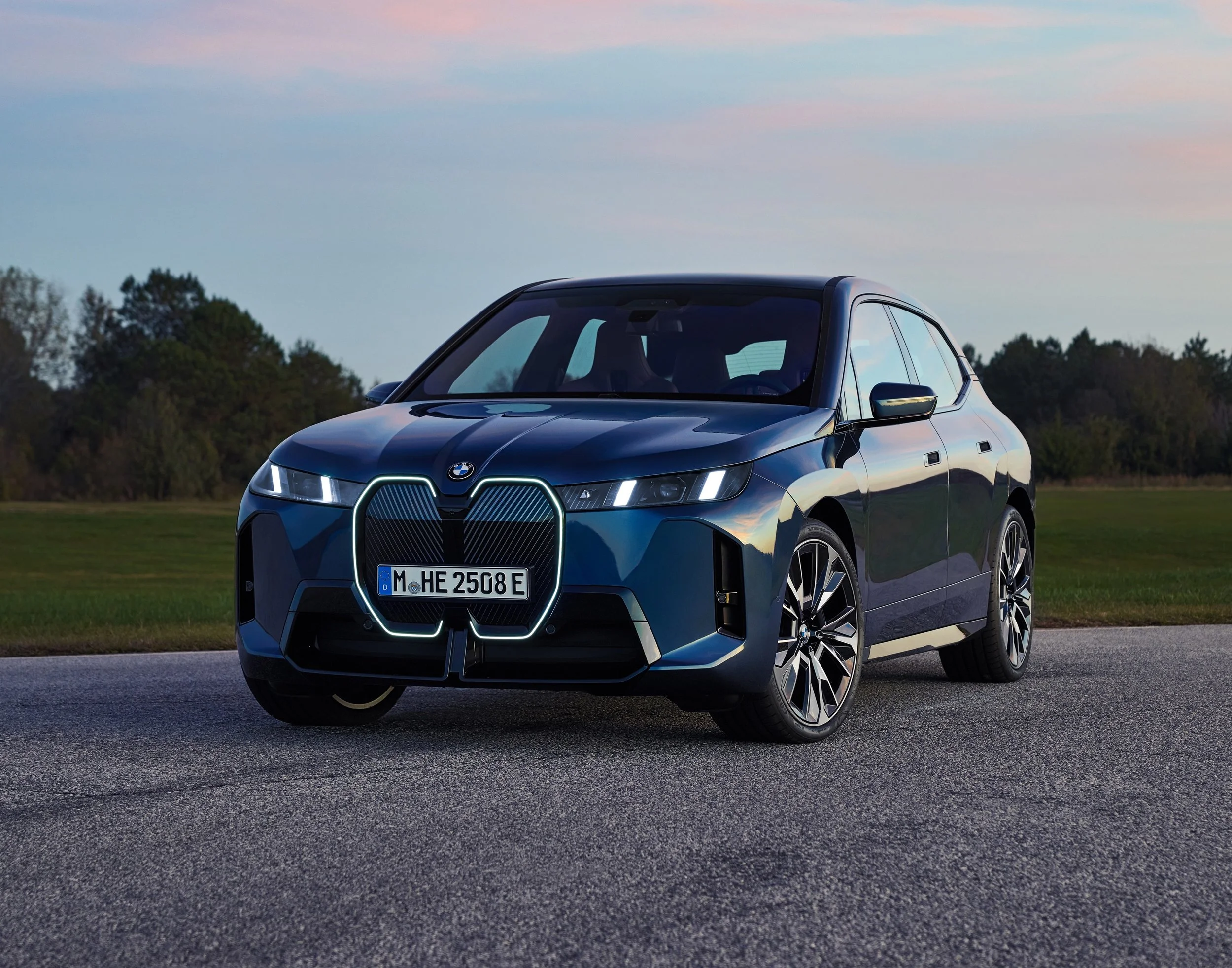 Updated, improved range iX unveiled