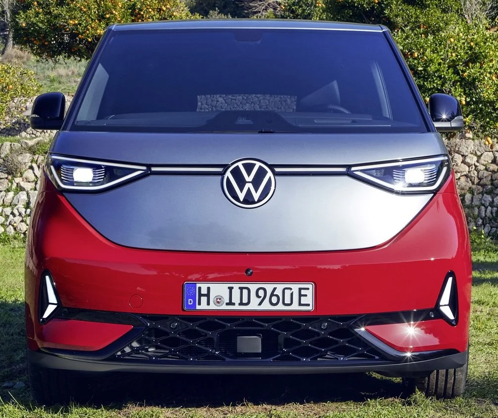 Hot Buzz: Amped GTX heads ‘electric Kombi’ family