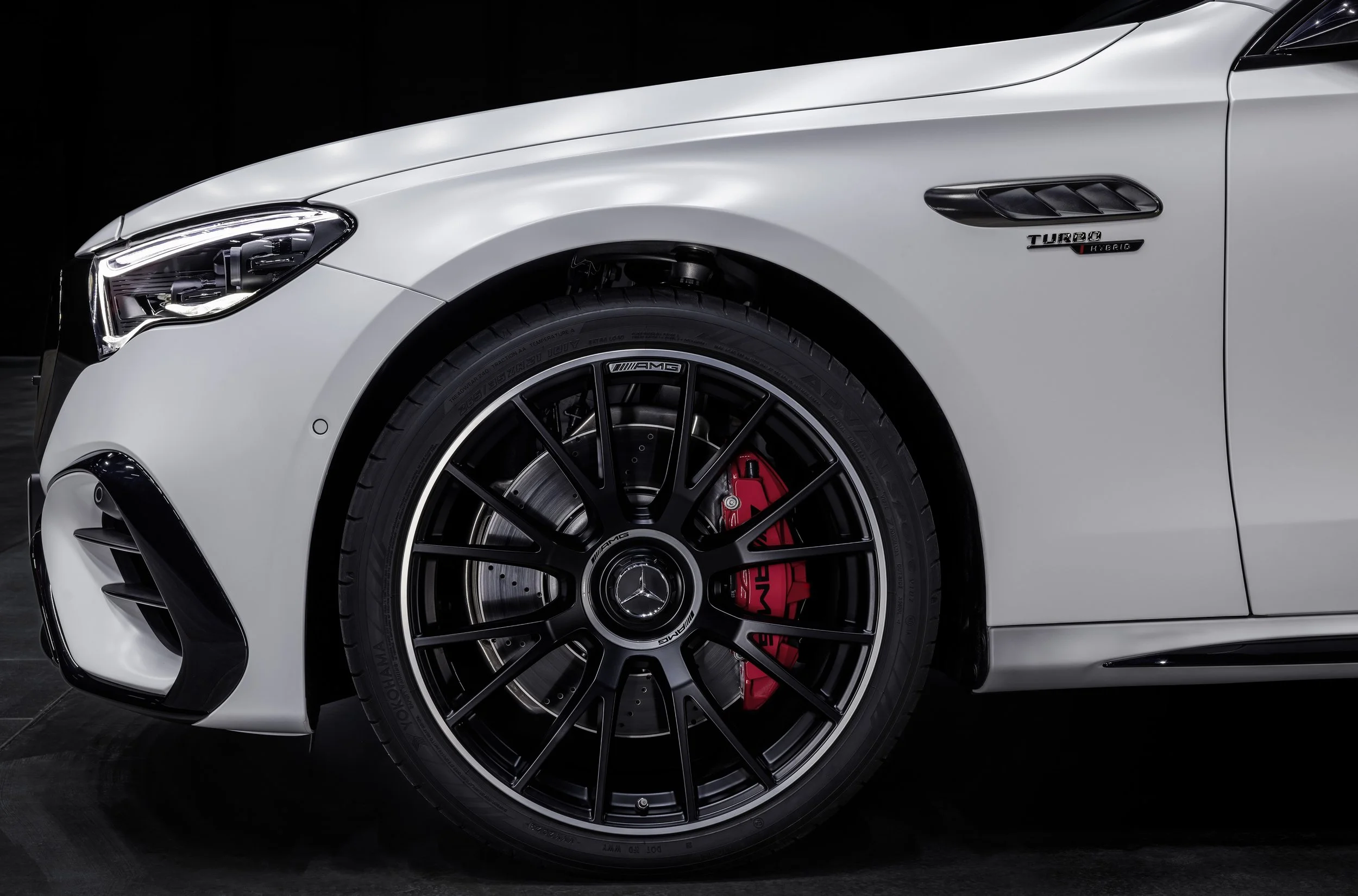 Six-shooter plug-in hybrid E-Class arrives