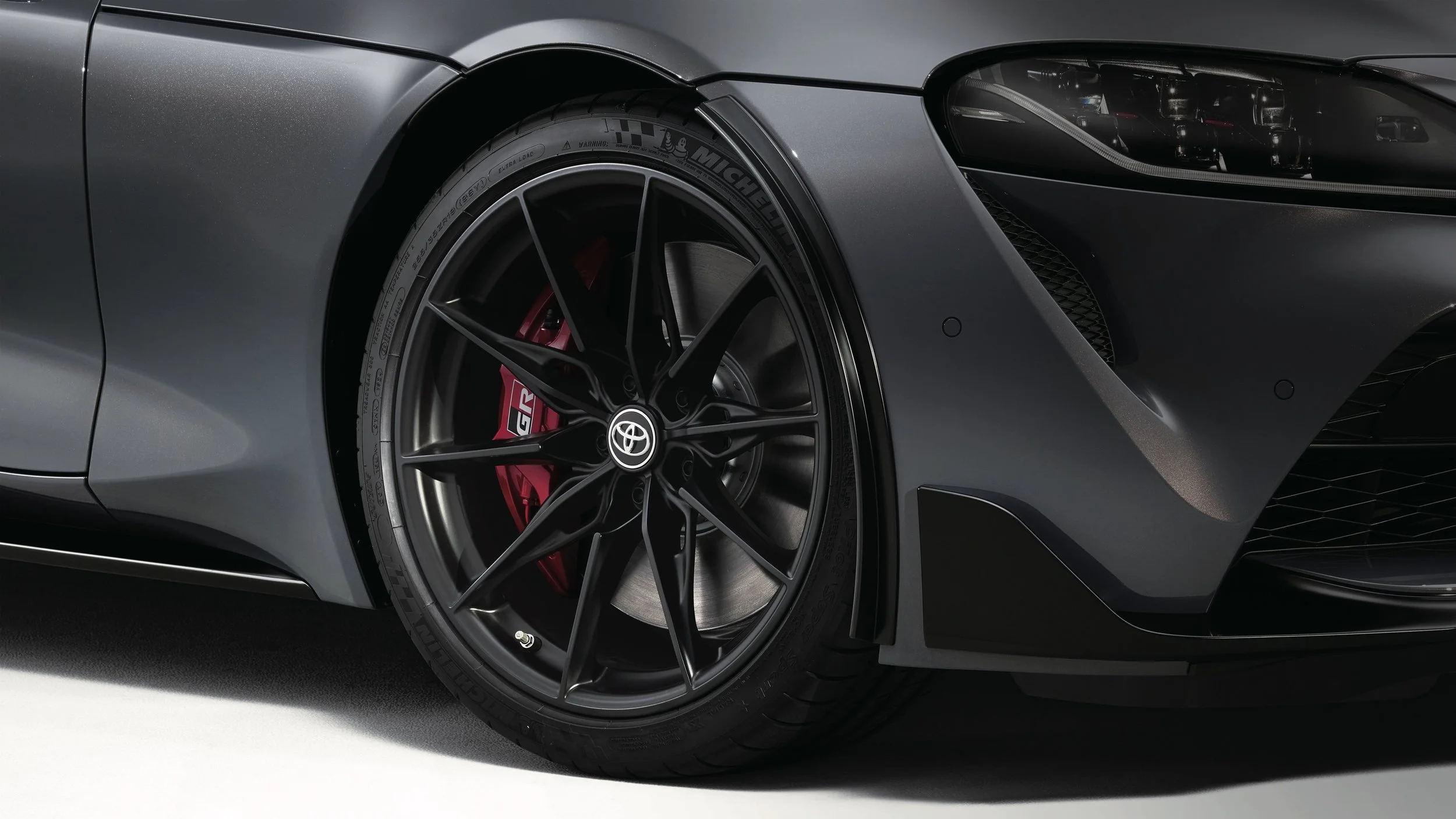 Supra to cut a track with special