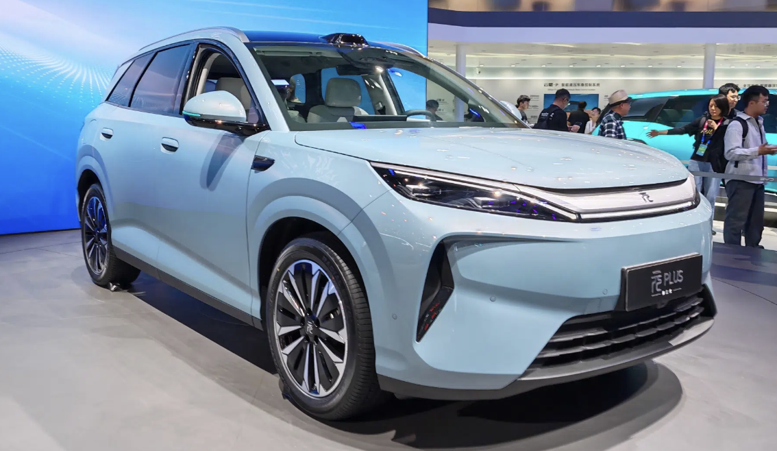 Atto 3 loses puppy fat