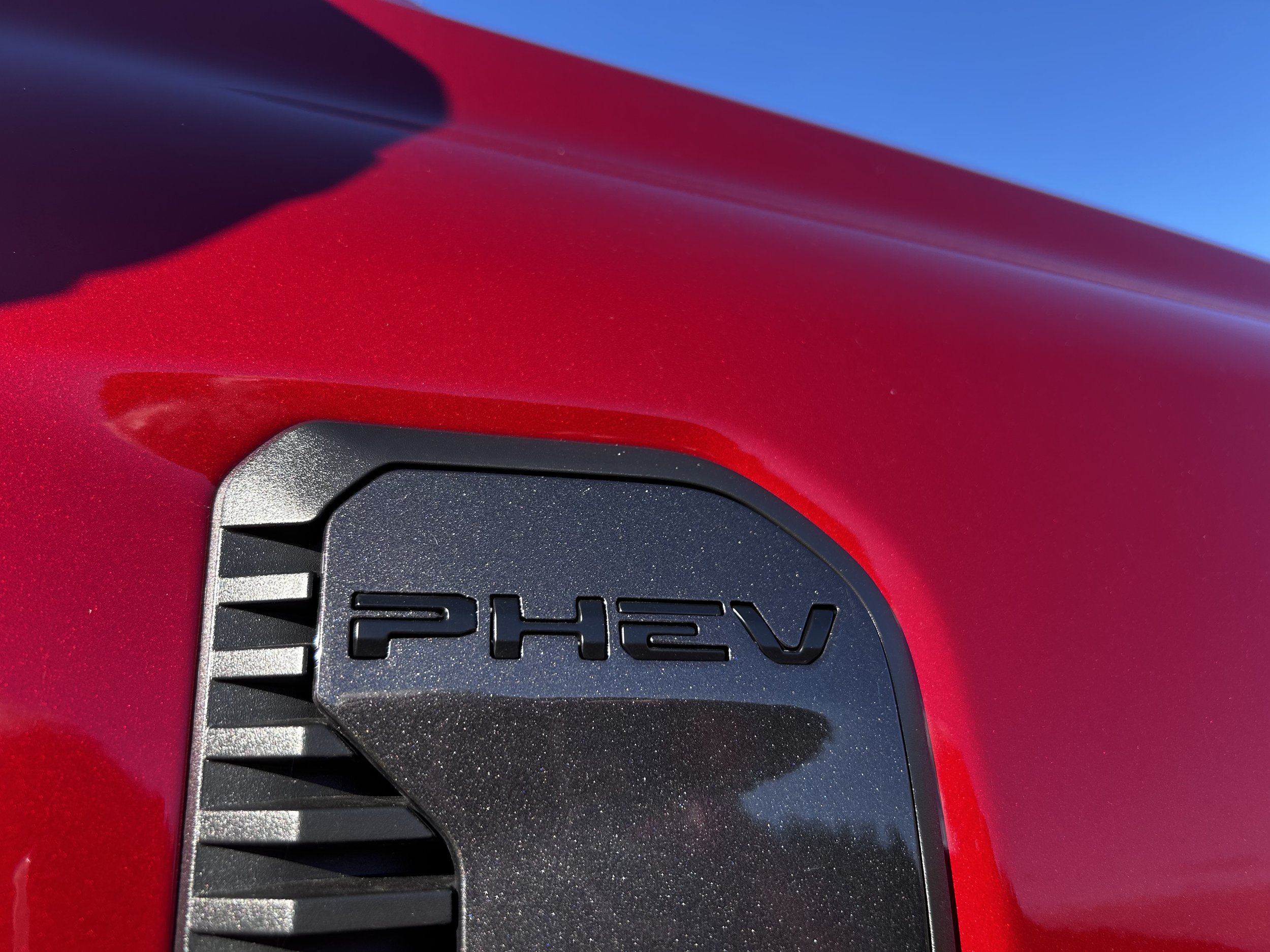 Plug-in hybrid, fuel cell Hilux intrigue Toyota NZ