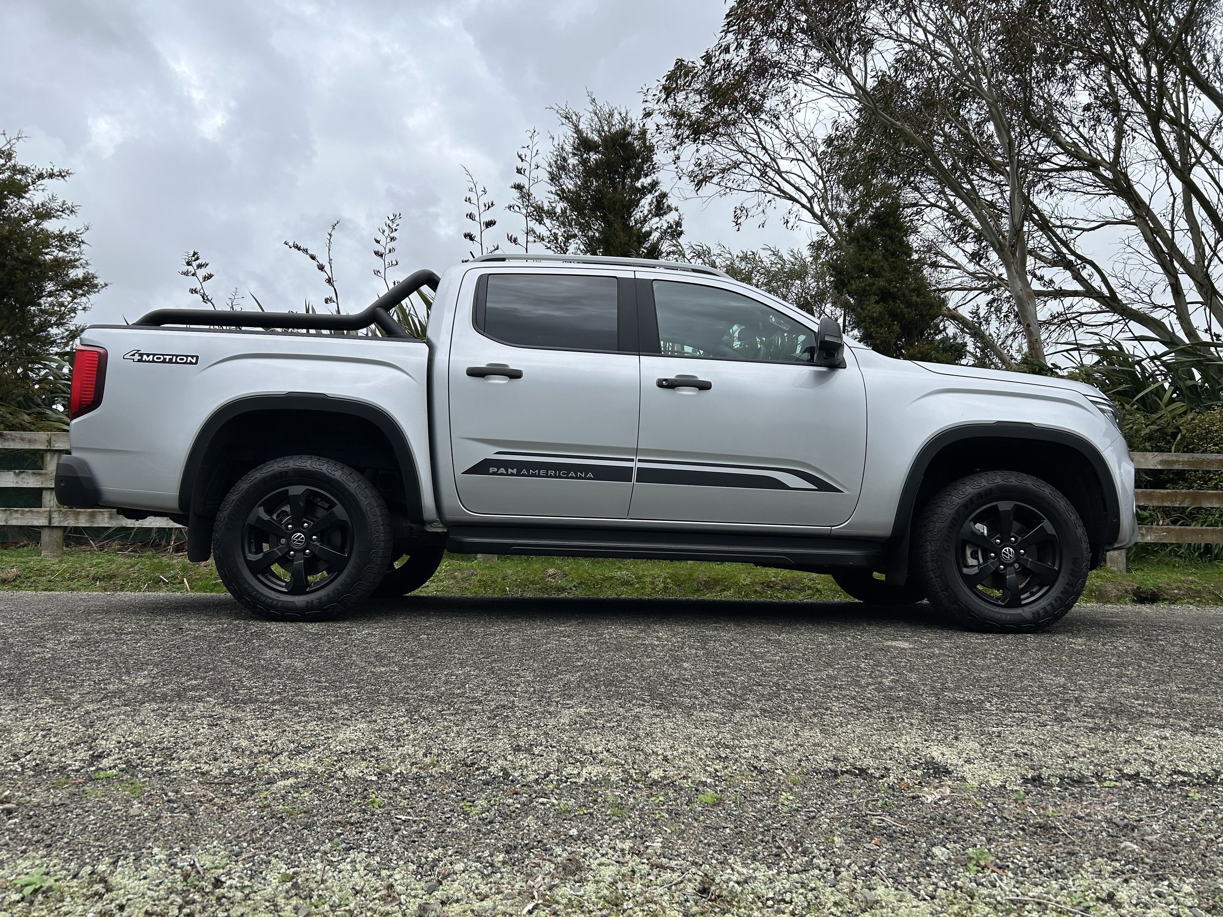 Volkswagen Amarok Panamericana V6 roadtest review: Derring blue