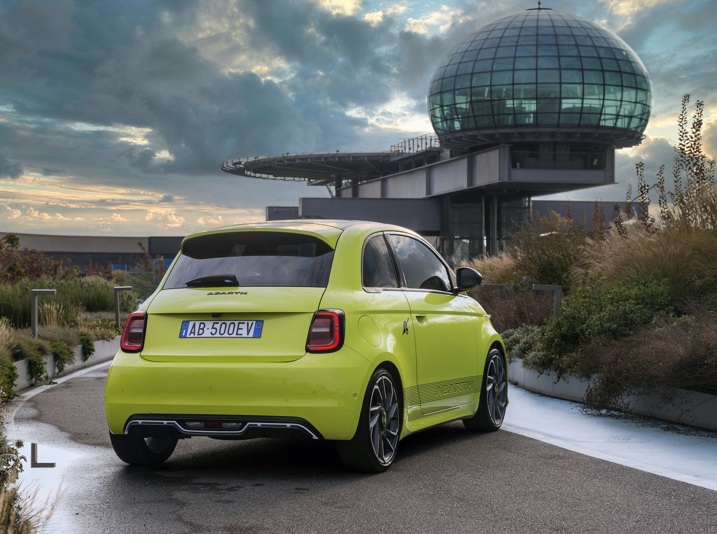 The new Abarth 595 range: the Scorpion stings once again, Abarth