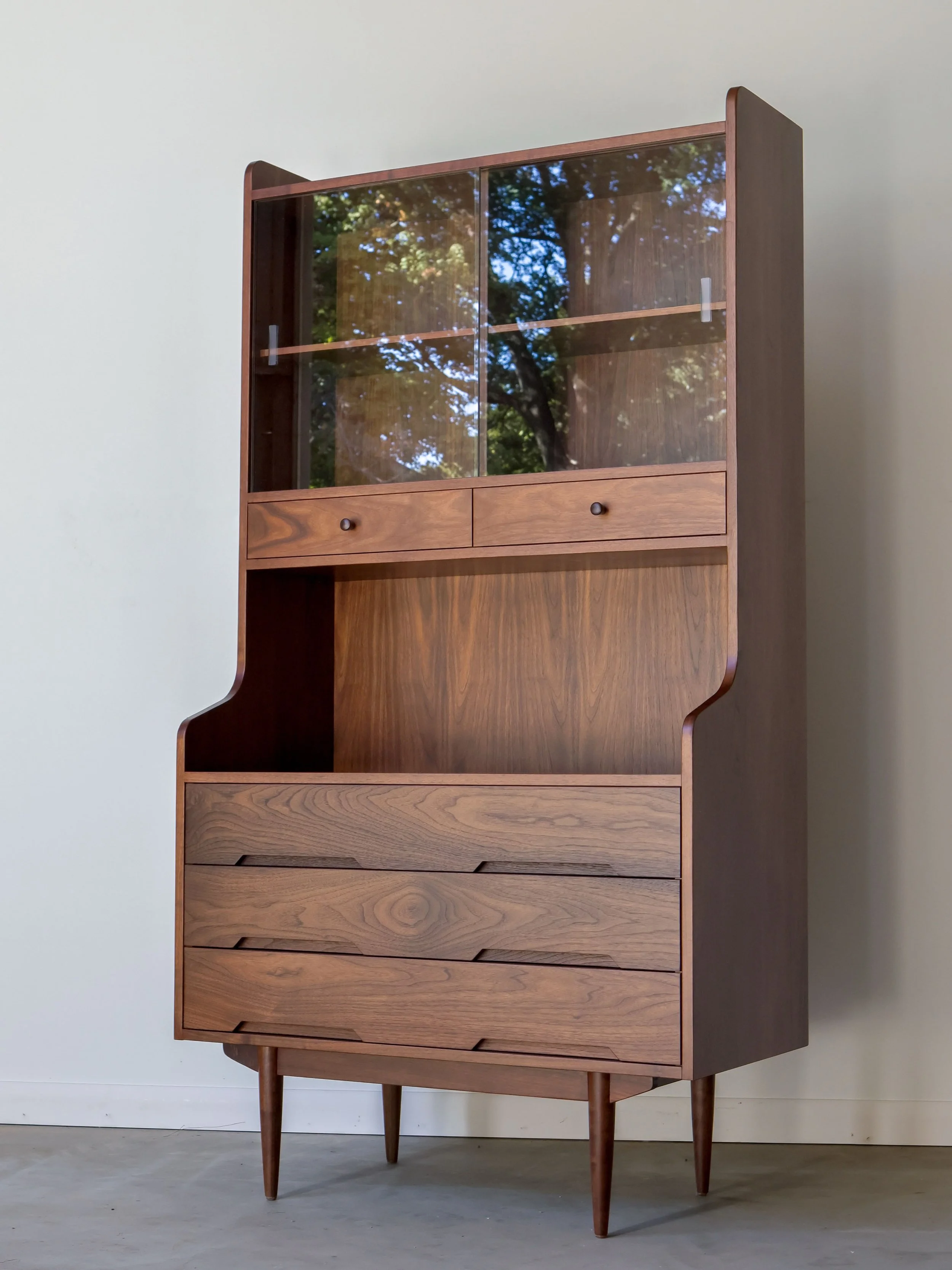 FIONA has been in the works for quite some time now behind the scenes and we&rsquo;re so proud to finally be able to release her into the world. Crafted in the USA with attention to detail. 

38&rdquo; wide x 19&rdquo; depth x 72&rdquo; tall