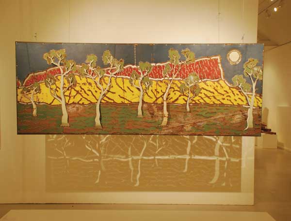 Dan Murphy Shadowland 2010, found metal, 100 x 265 cm. From Pmere Arntarntareme / Watching This Place exhibition