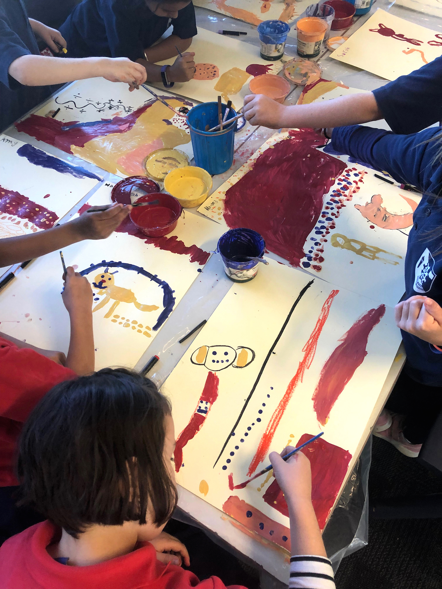 Ross Park Primary students paint Maureen O’Keefe’s Old Man Kangaroo story.