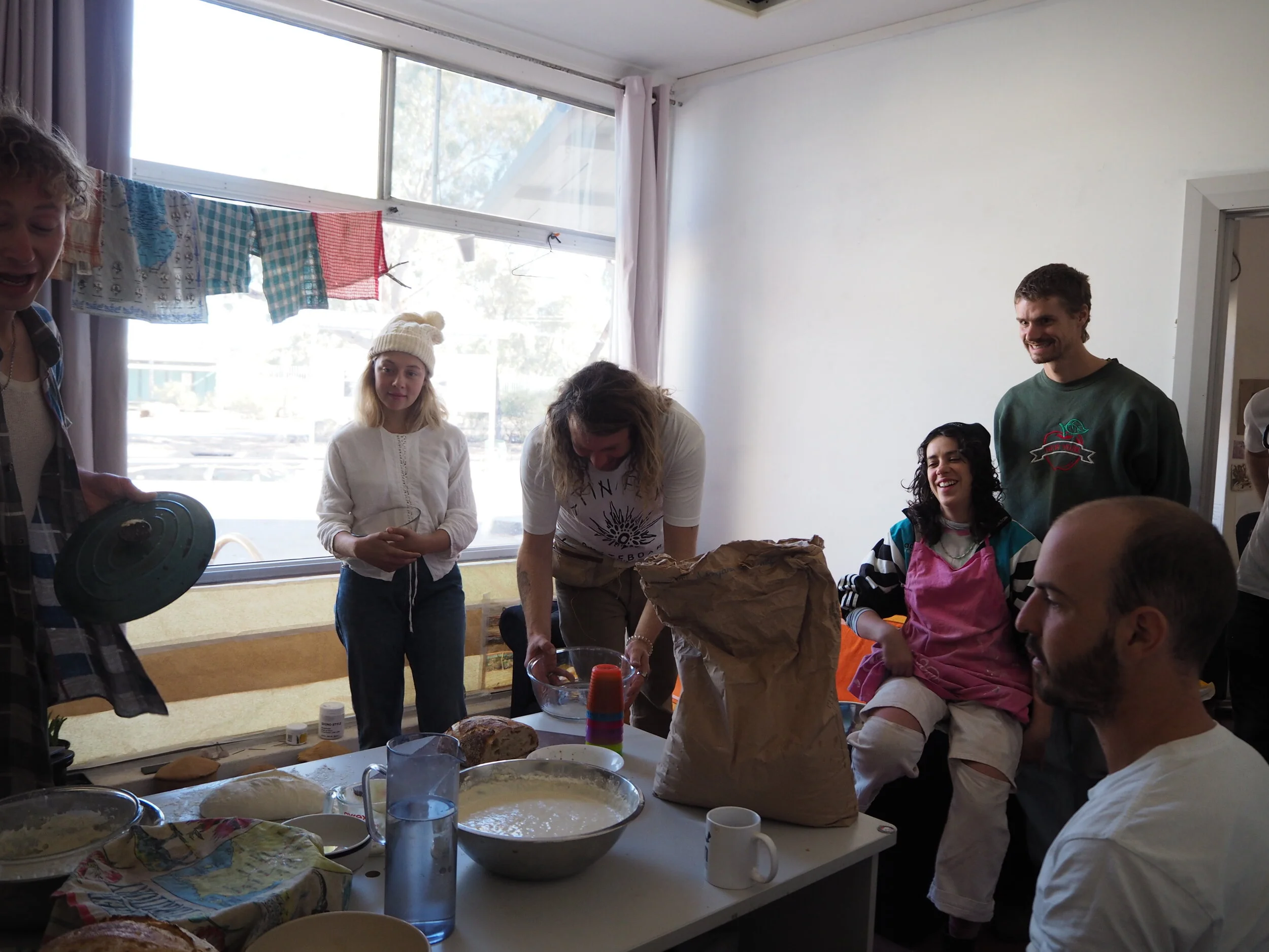  Sourdough workshop with Artist in Residence, Billie Rankin (TAS) Photography Zoya Godoroja-Prieckaerts 