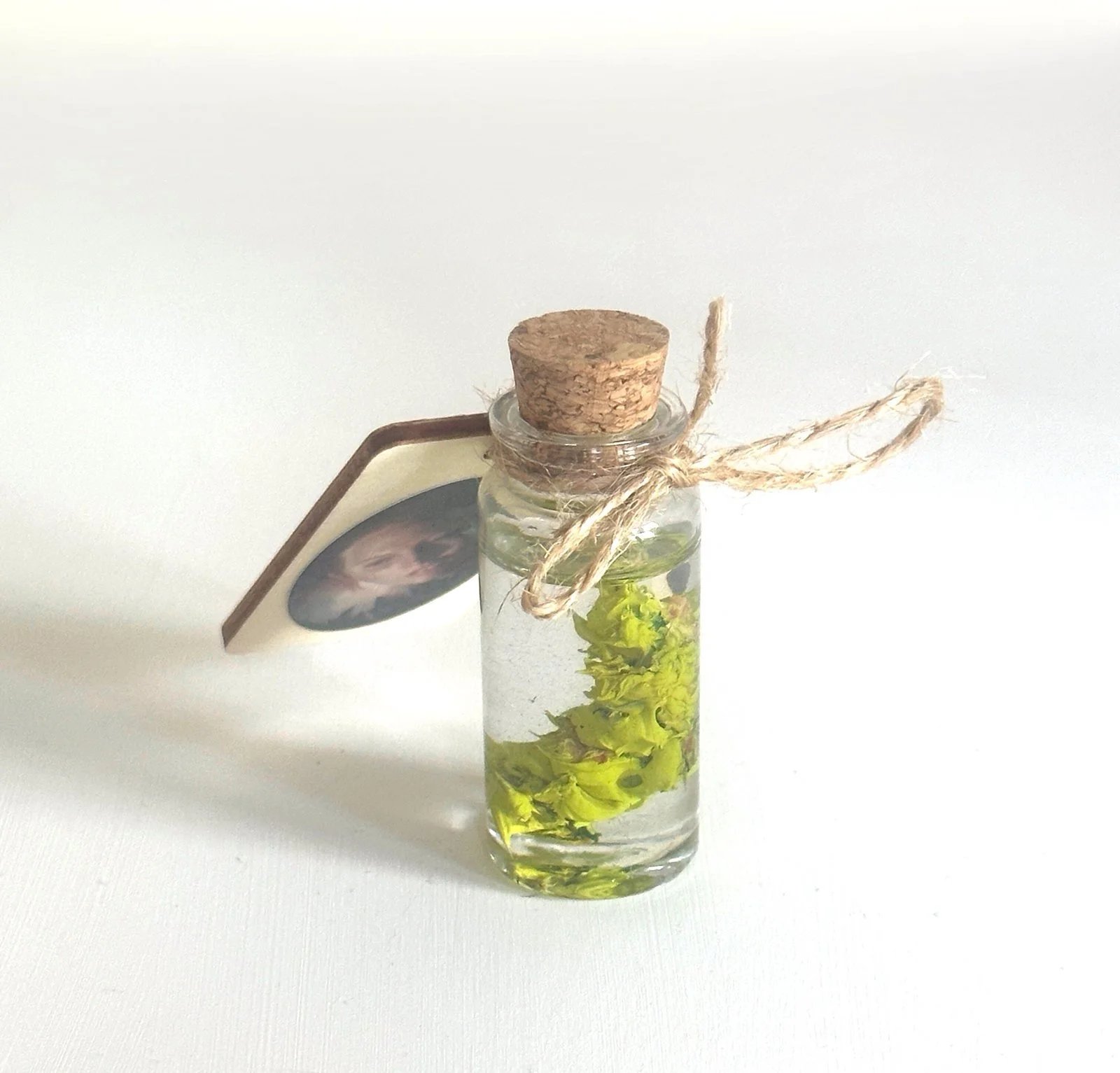 paint-artefact-from-studio-cadmium-green.jpg