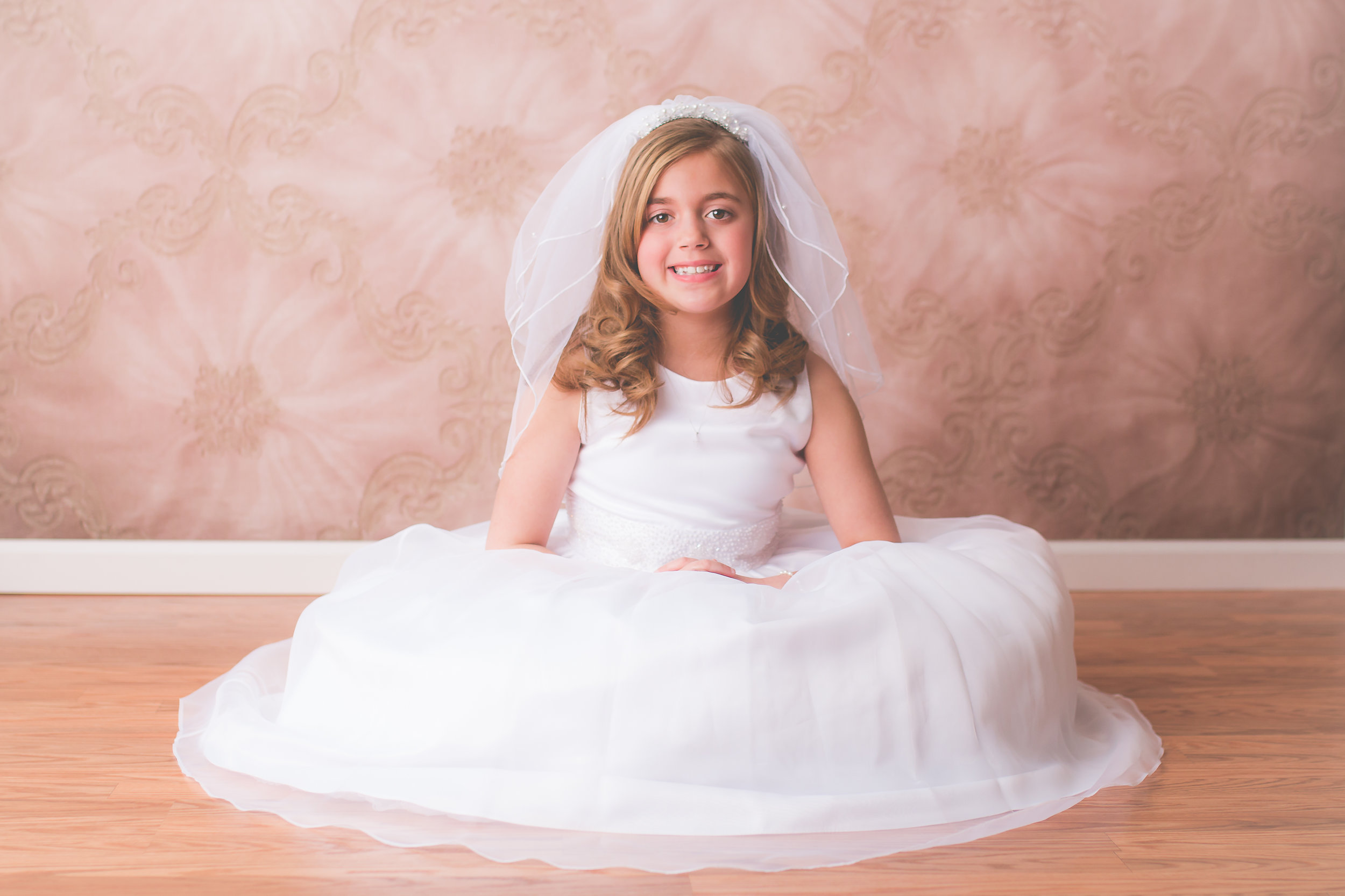 Davia.FirstCommunion.HR-0651-2.jpg