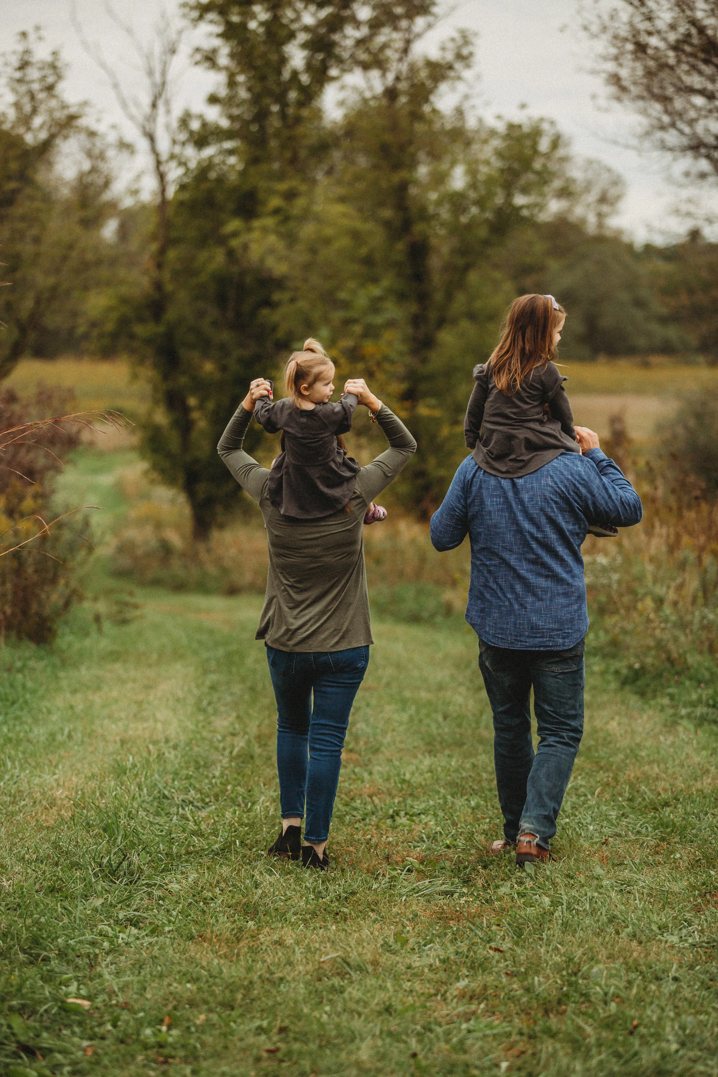 Mueller Family Fall Session // Stephanie Lovae Photography // Chicagoland Family Photographer 