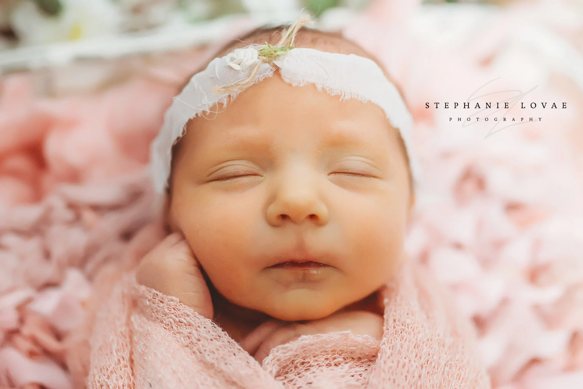 Baby Maggie // Newborn Lifestyle Session // Chicagoland Newborn Photographer