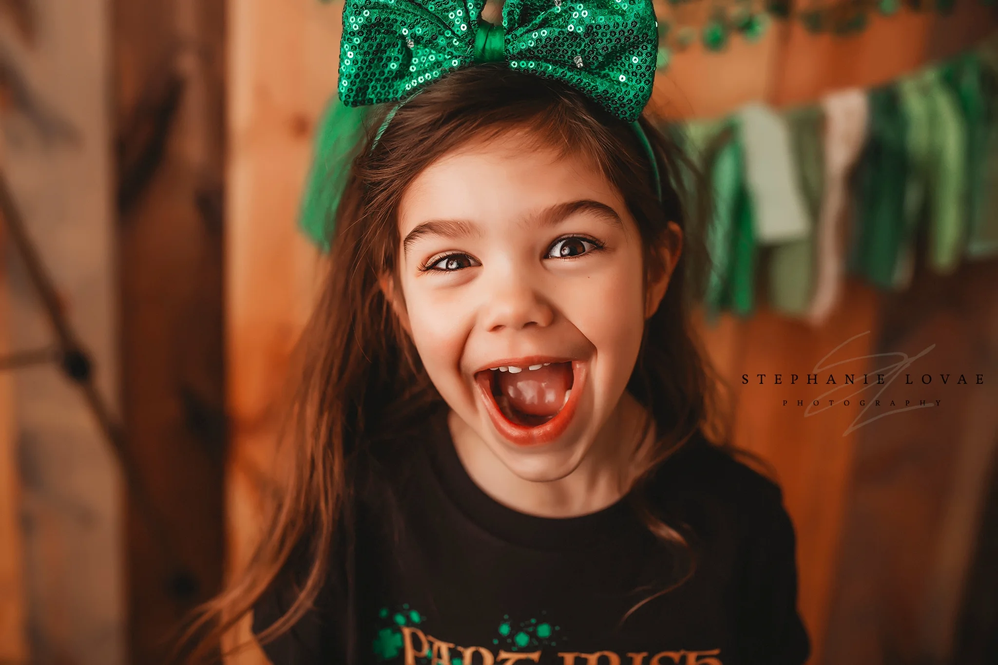 St. Pattys Day Sibling Studio Session // Chicagoland Child Photographer // Stephanie Lovae Photography 