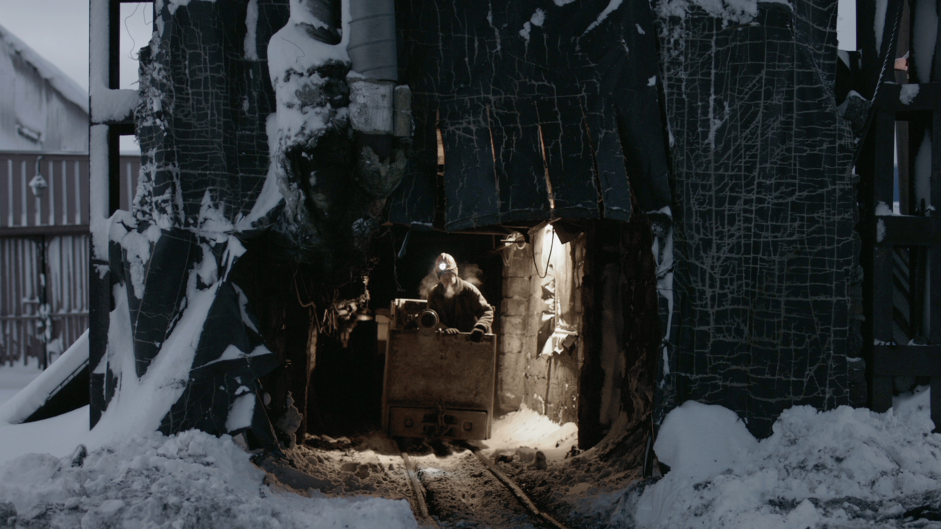 Videostill: Outpost, Wim Catrysse