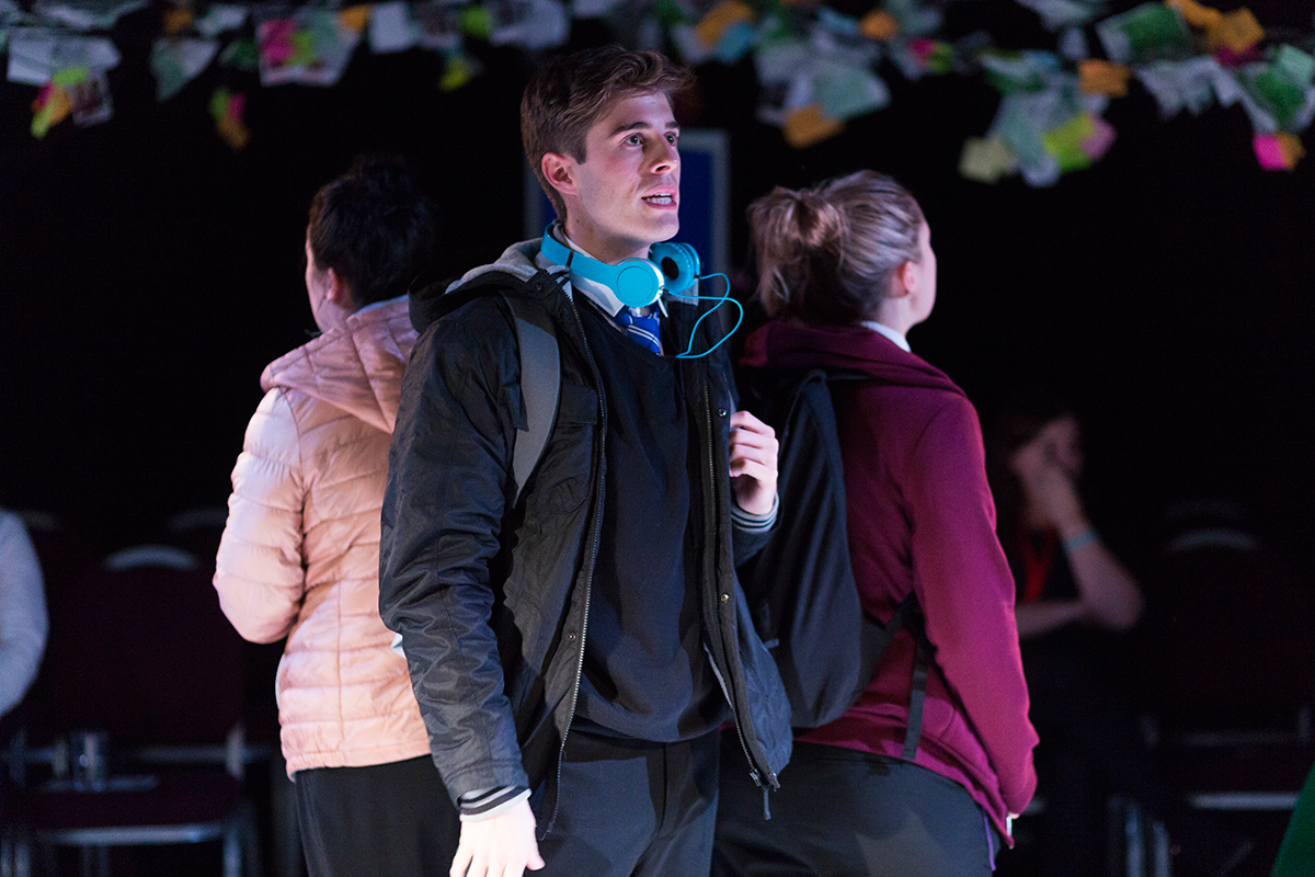 who-cares-national-tour-production-shots_38030268682_o.jpg