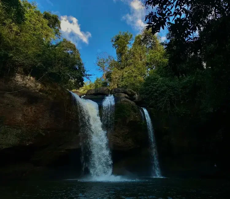 Khao-yai-national-park-thailand-waterfall-web.webp