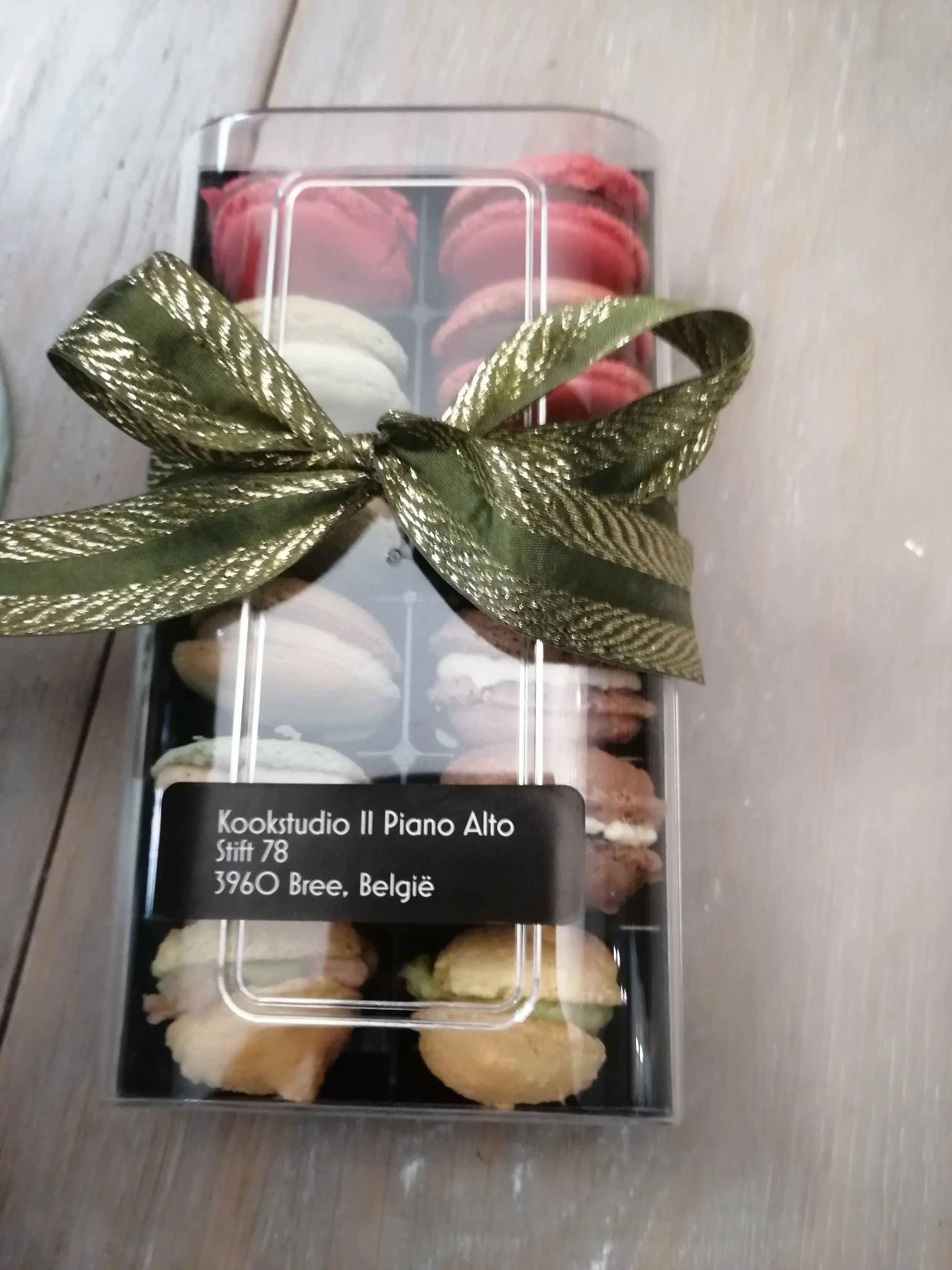 macarons.jpg