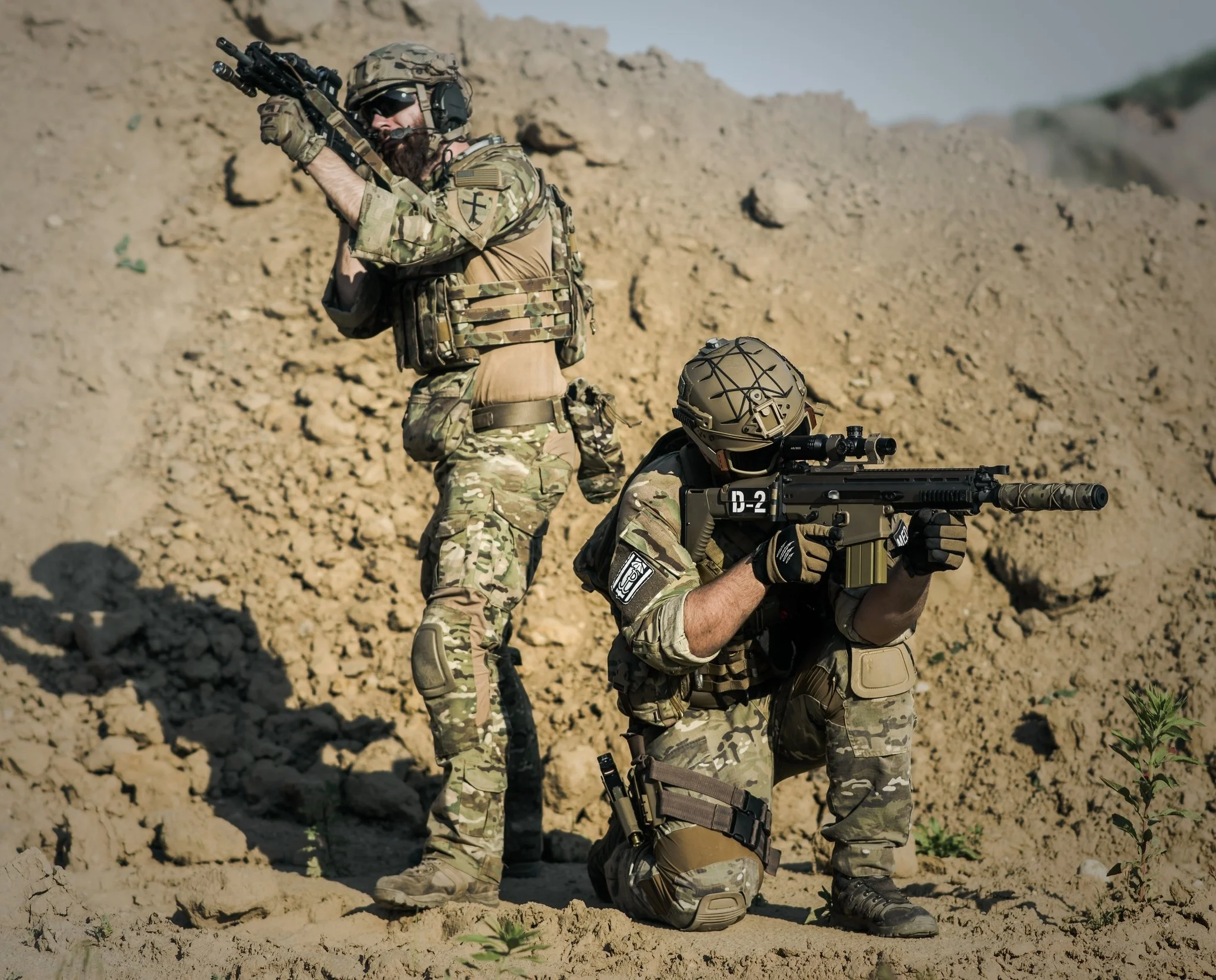 war-desert-guns-gunshow-163478.jpeg