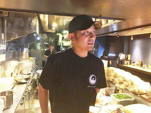 【西新宿の10坪店舗 （路面店） 】“商品”は二の次、“人”こそありき。人気ラーメン店が先を見据える、経営の“極意” 「麺屋翔」の大橋さんにインタビュー！<後編>