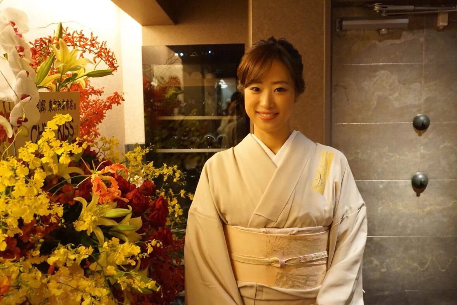 【西麻布の10坪店舗 （路面店） 】未経験・女性・年下…。逆風からのスタート。「円柱型」マネジメントで新たなチームをつくる！「わだ家 別邸」の和田さんにインタビュー！<後編>