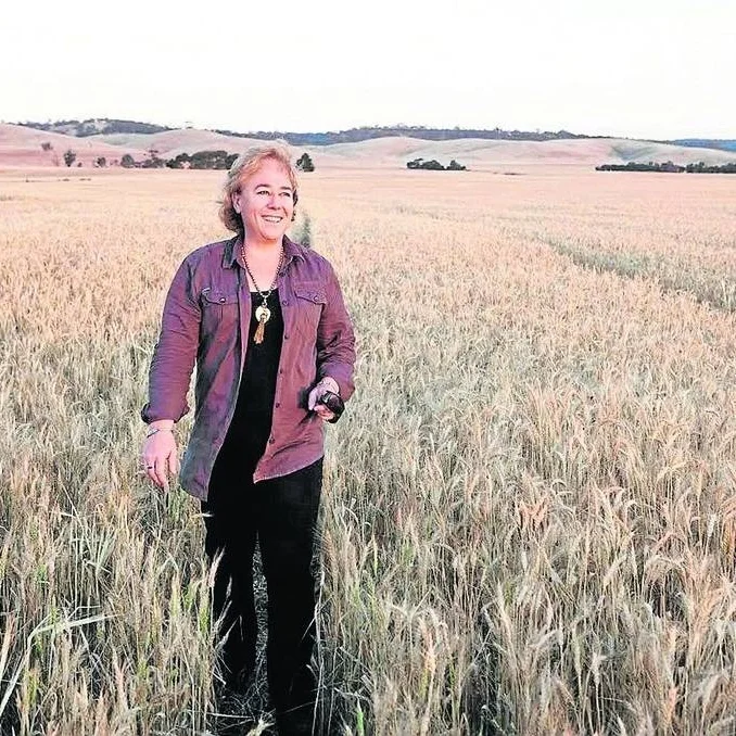 Linda-eldredge-walking-wheatfields.jpg